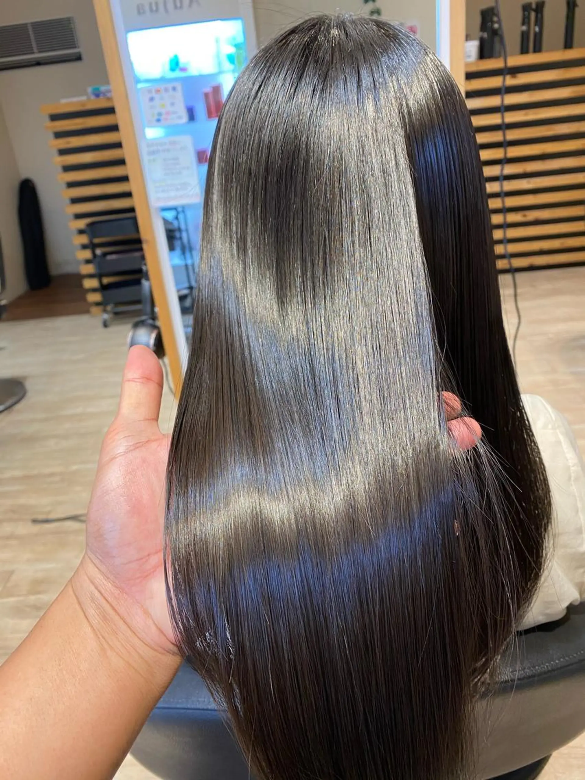 ロング パーマ カット ヘアカラー トリートメント 関口 友行のヘアスタイル