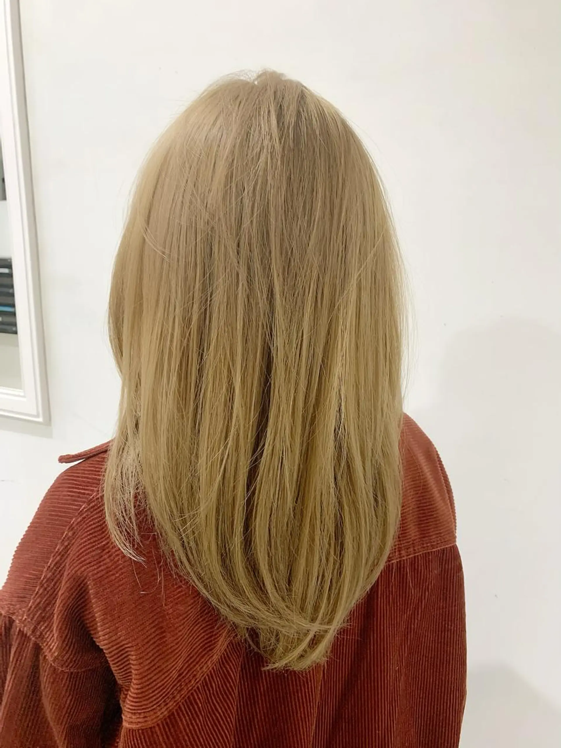 セミロング カラー juurii所属・上山 大輝のヘアスタイル