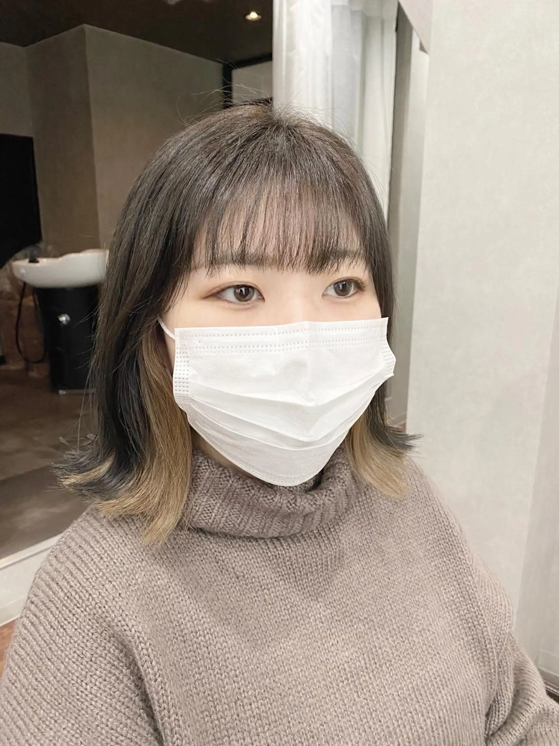 ミディアム _White所属・ＳＨＩ ＺＵのヘアスタイル