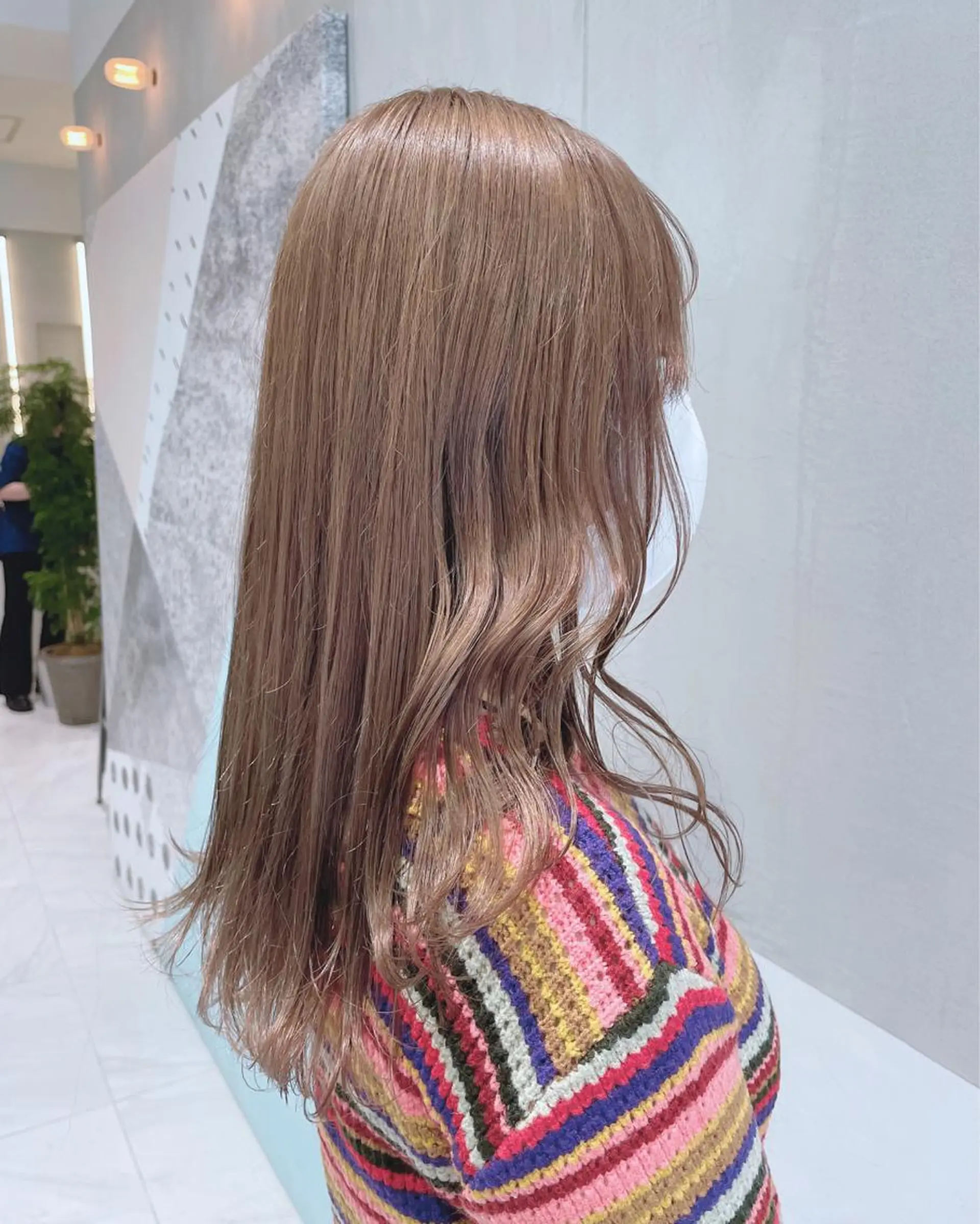 セミロング 透明感 カラー✨有坂映哉のヘアスタイル