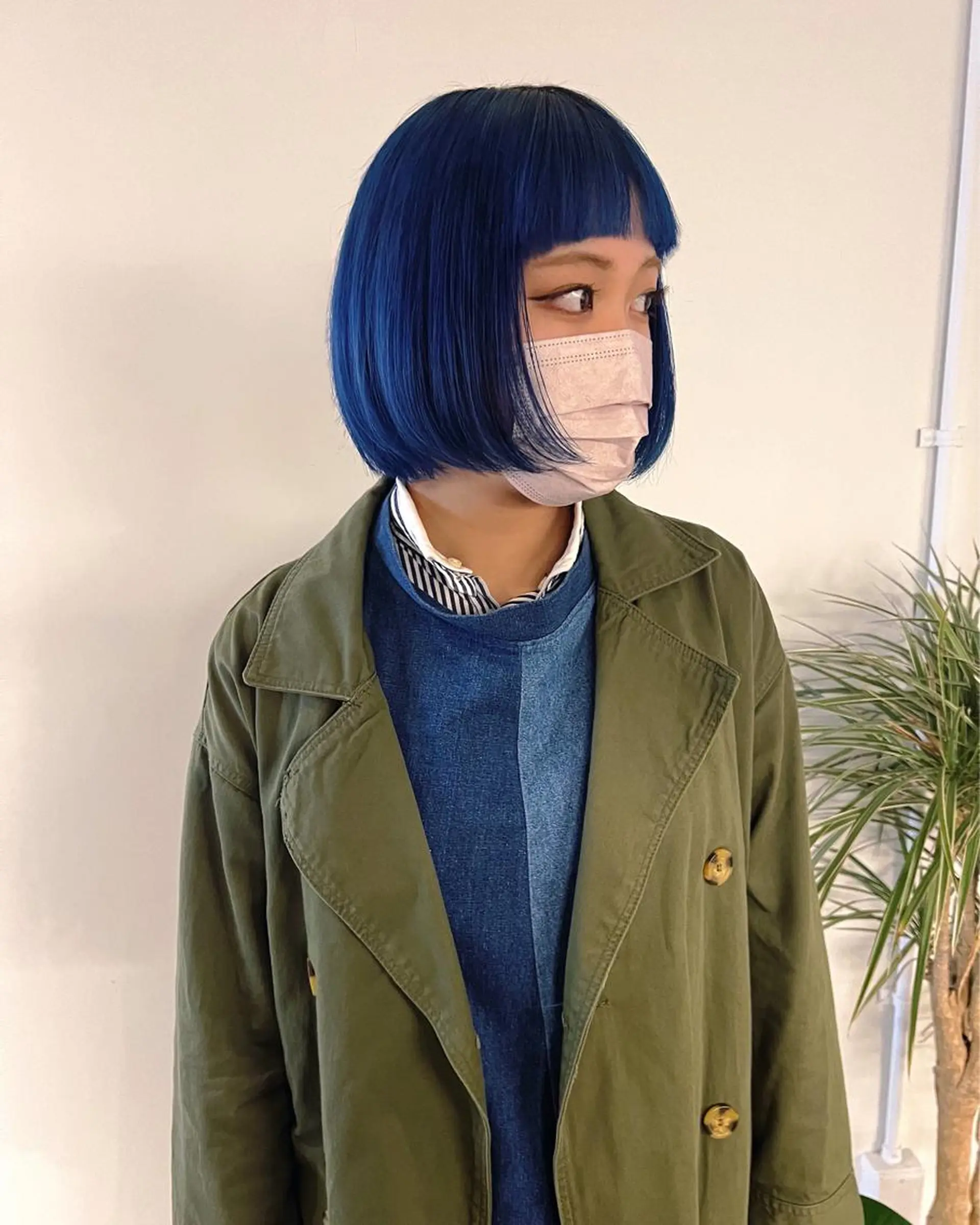 ショート カラー ブルーカラー ハイトーンカラー RAIMA ハイトーン/レイヤーのヘアスタイル