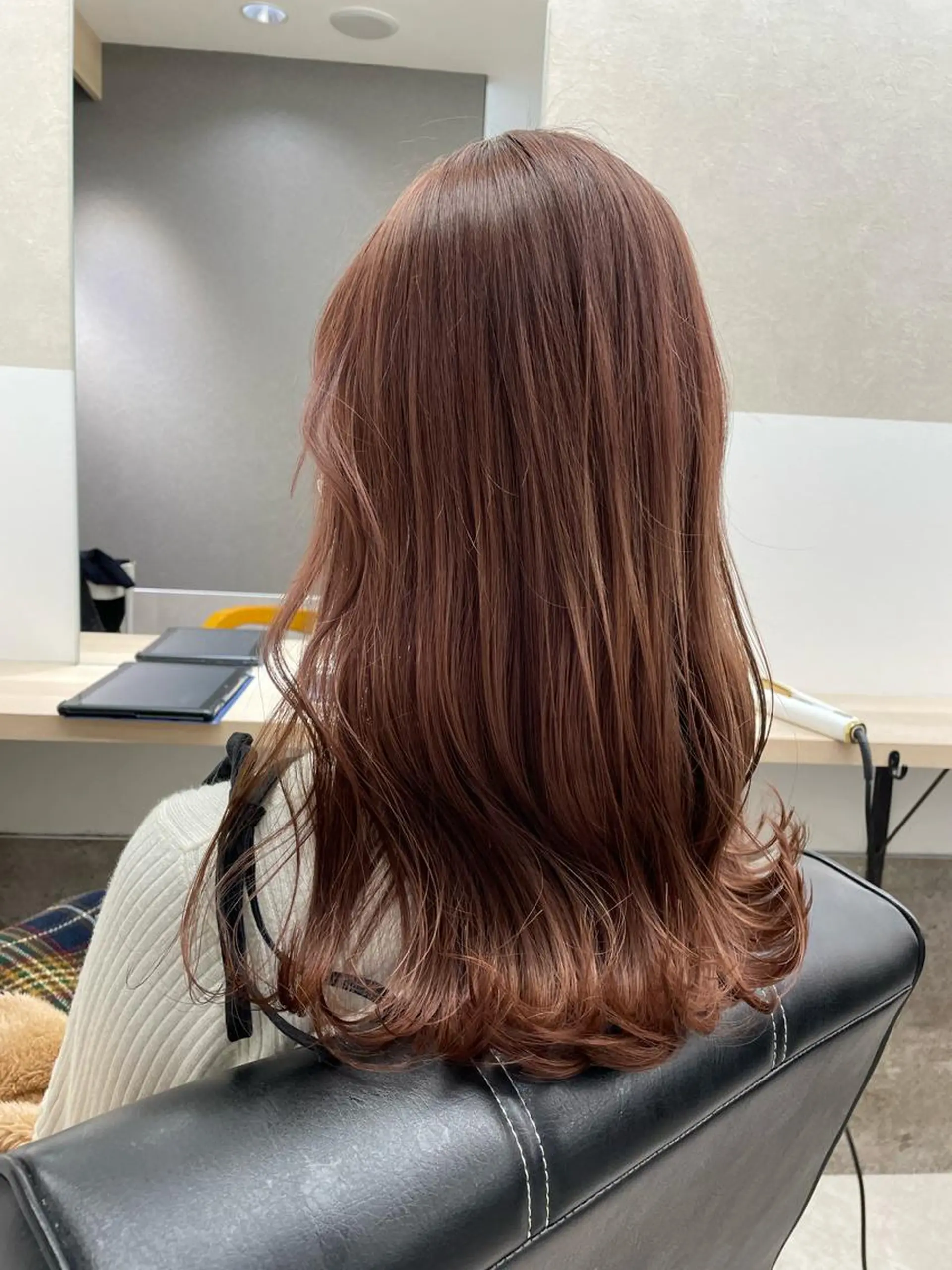 ロング カラー ベージュカラー ピンクカラー ピンクベージュ ヘアカラー GISEL TAKUYAのヘアスタイル