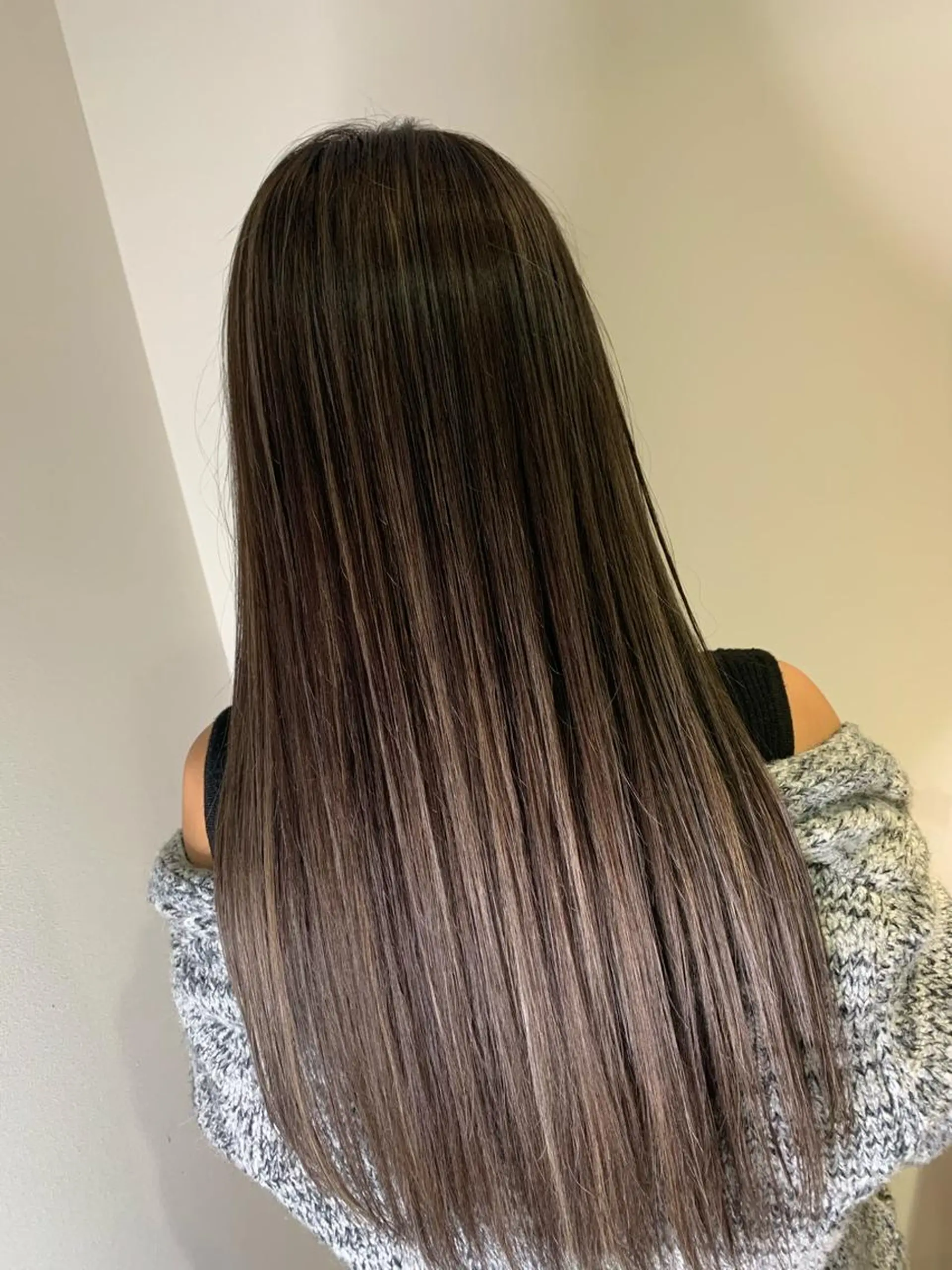 ロング カラー ハイライトカラー ハイライト エクステ KAZUMAのヘアスタイル