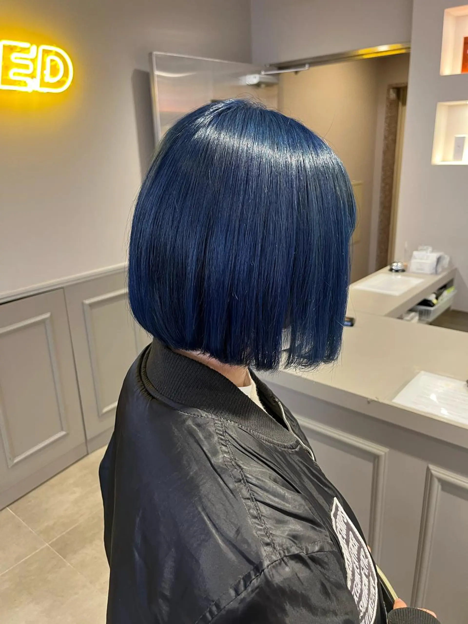 セミロング カット ヘアカラー トリートメント ヘアセット 艶カラー の達人のヘアスタイル