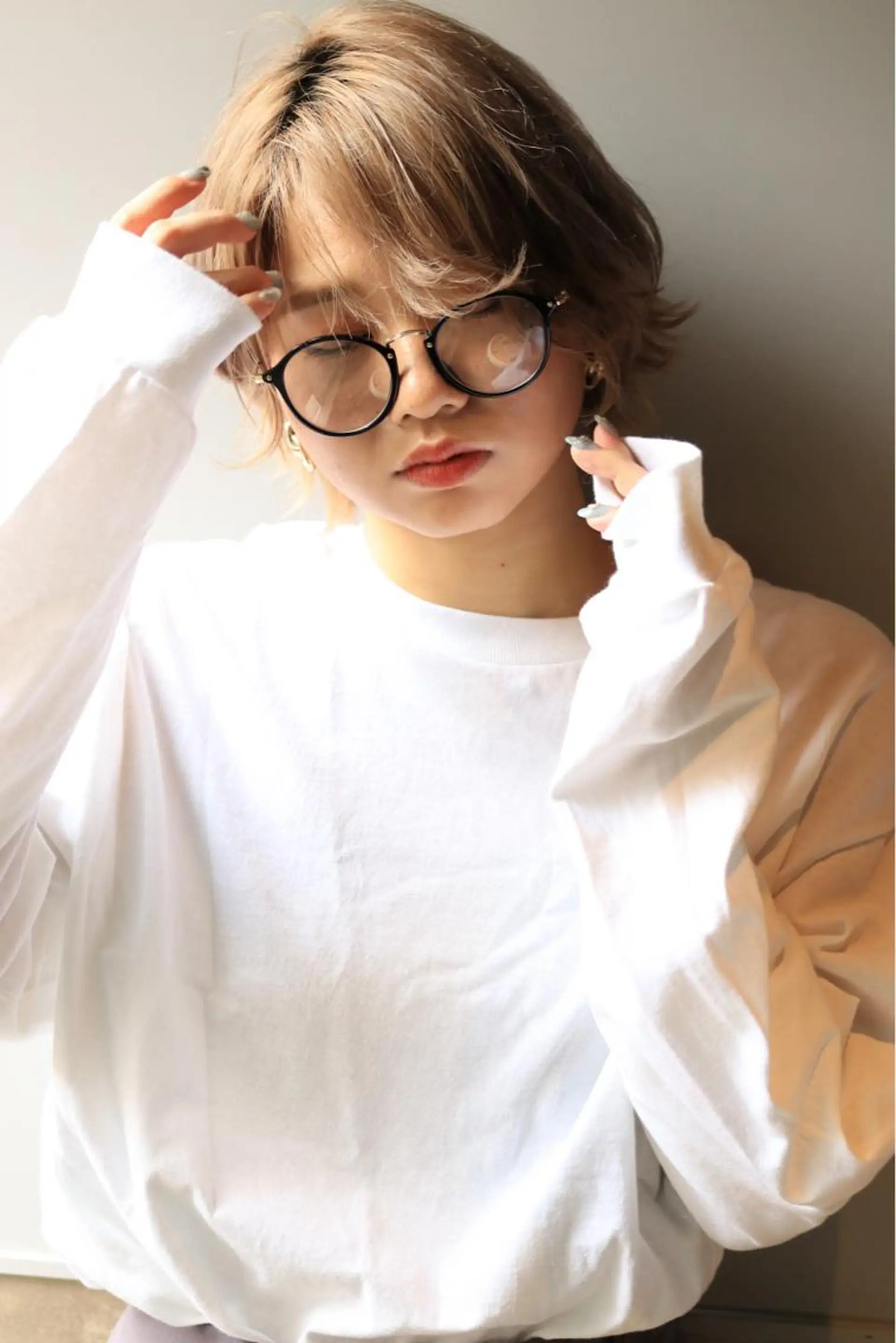 ショート ケアブリーチ/ エクステ/レイヤーのヘアスタイル