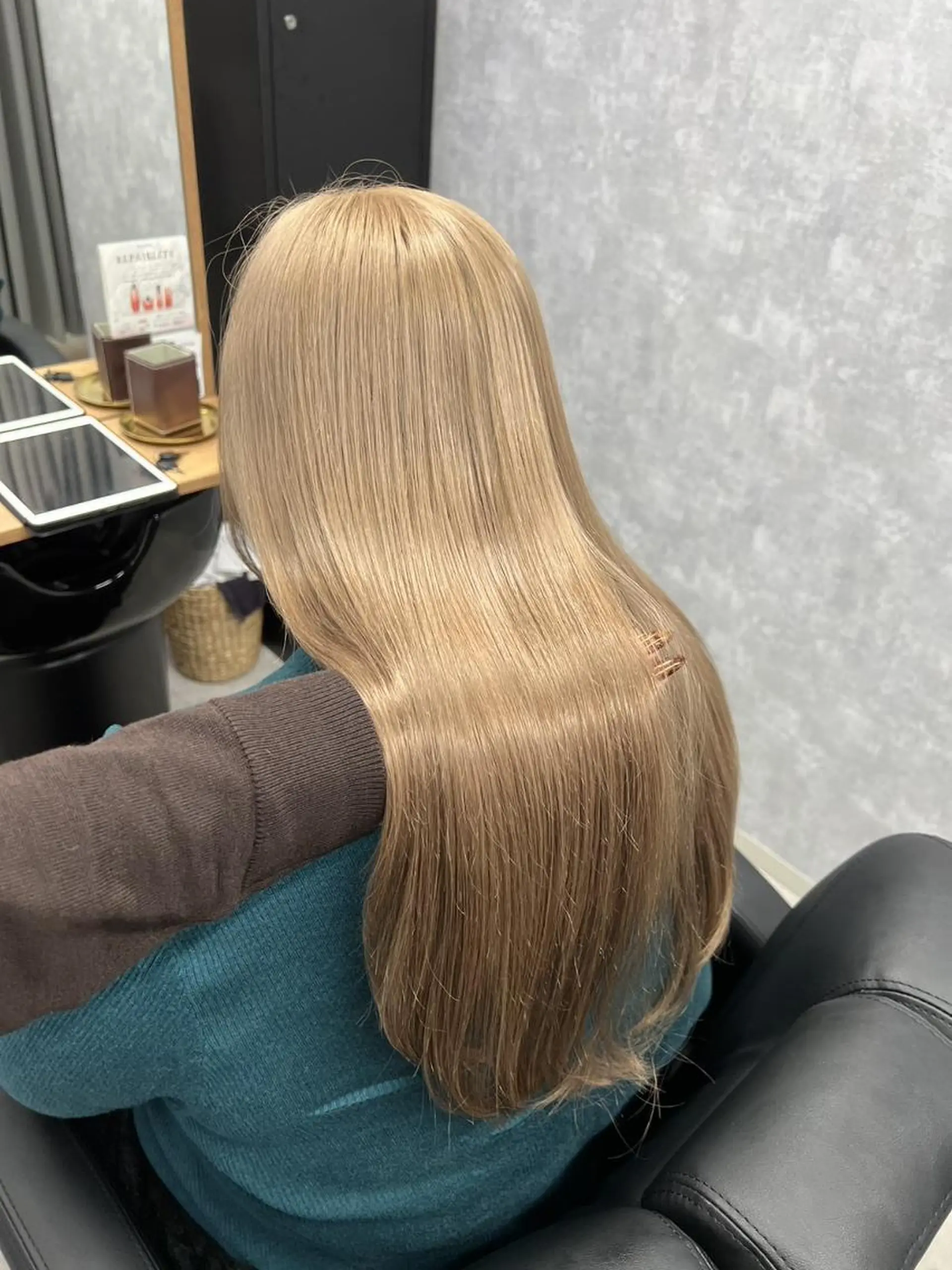 ロング カット ヘアカラー 🩵albis/めい 大宮/ブリーチ🦋のヘアスタイル