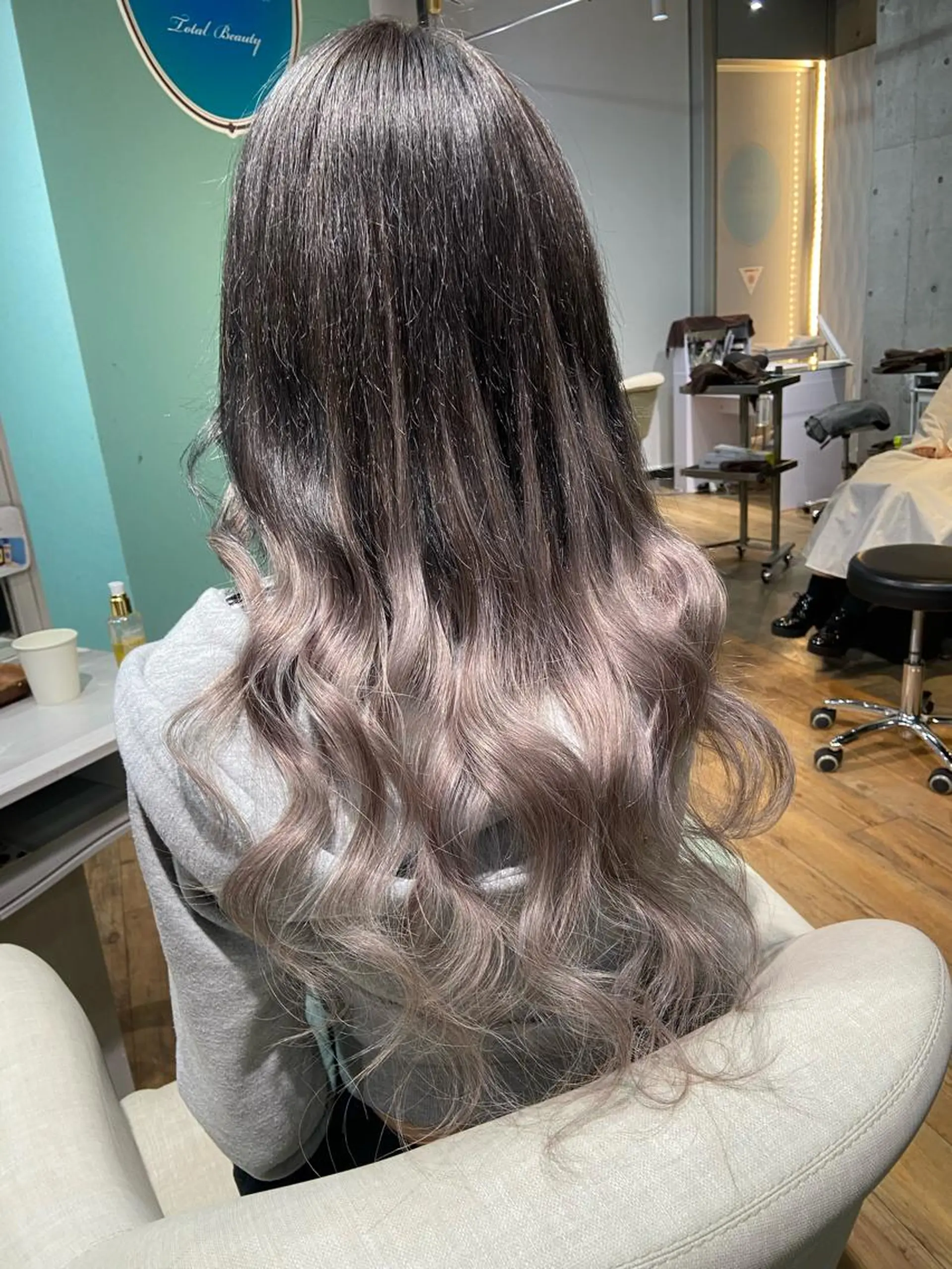 ロング カラー ヘアアレンジ ヘアカラー エクステ 🧸プルエクステ❤︎ ネイルKAO🧸のヘアスタイル