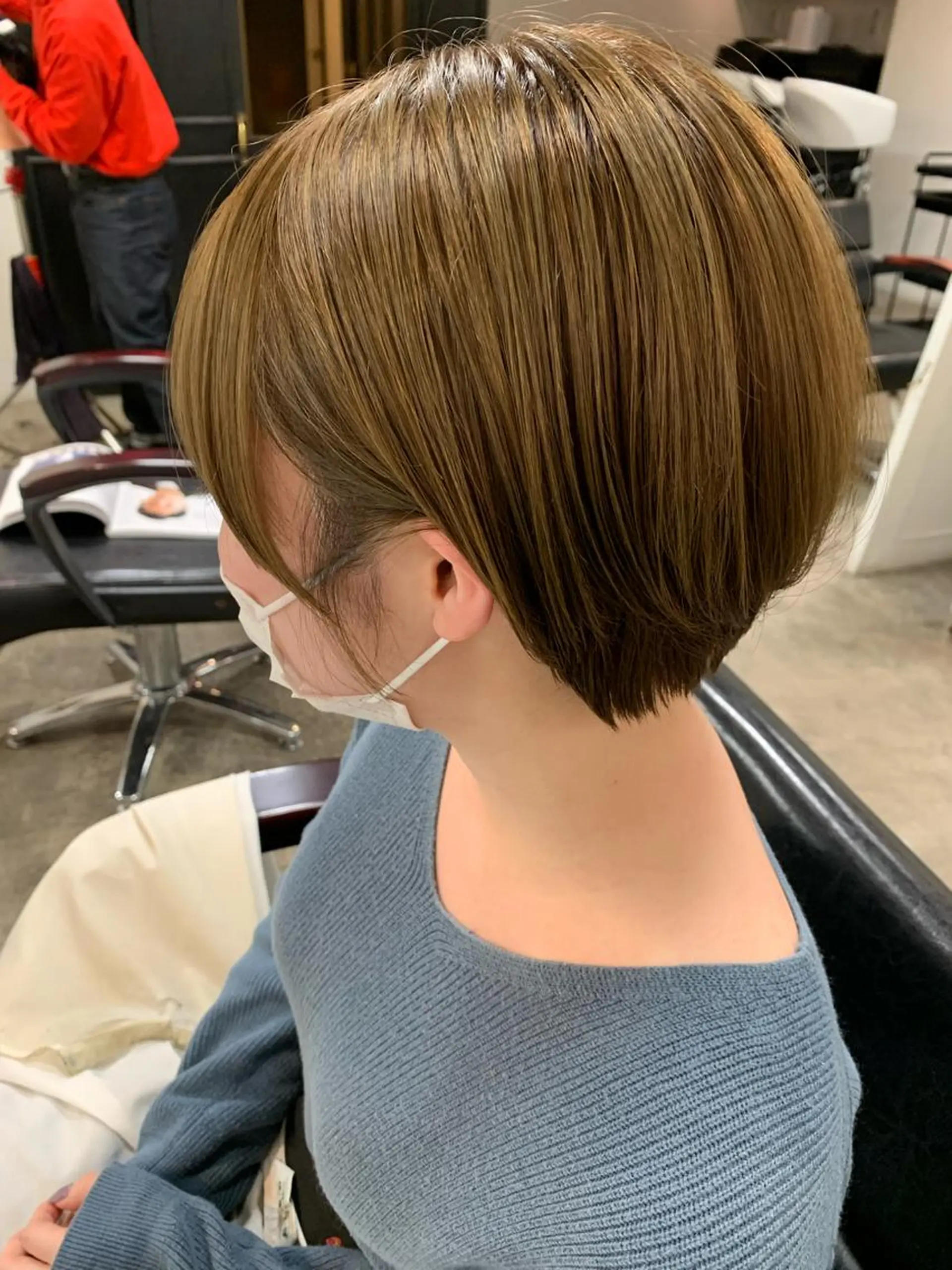 ショート カラー 丸みショート ベージュカラー オリーブベージュ 顔周りカット ショートヘア カット ヘアカラー トリートメント 似合わせレイヤー カット/KANNAのヘアスタイル