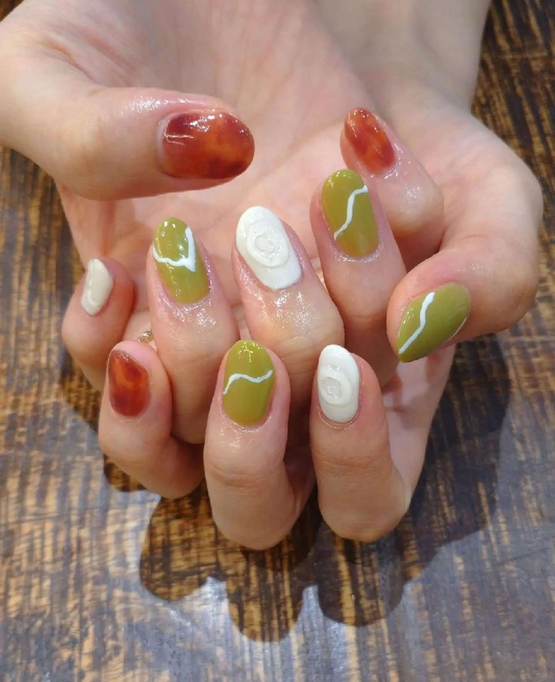 ネイル 持ち込み ハンドネイル 會田 瑠衣のネイルデザイン