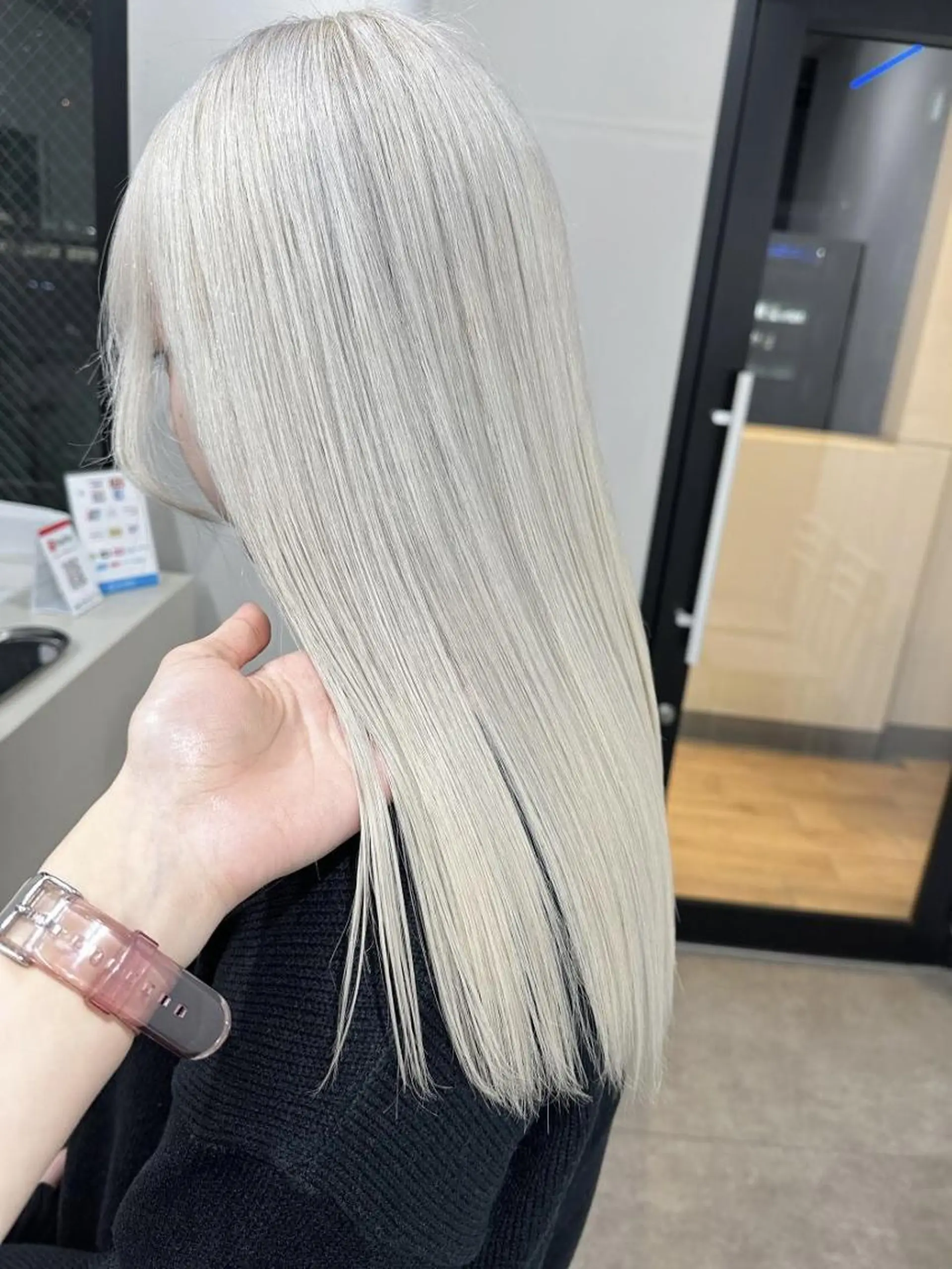 セミロング カラー ✨【公式】 juhl.横浜✨のヘアスタイル