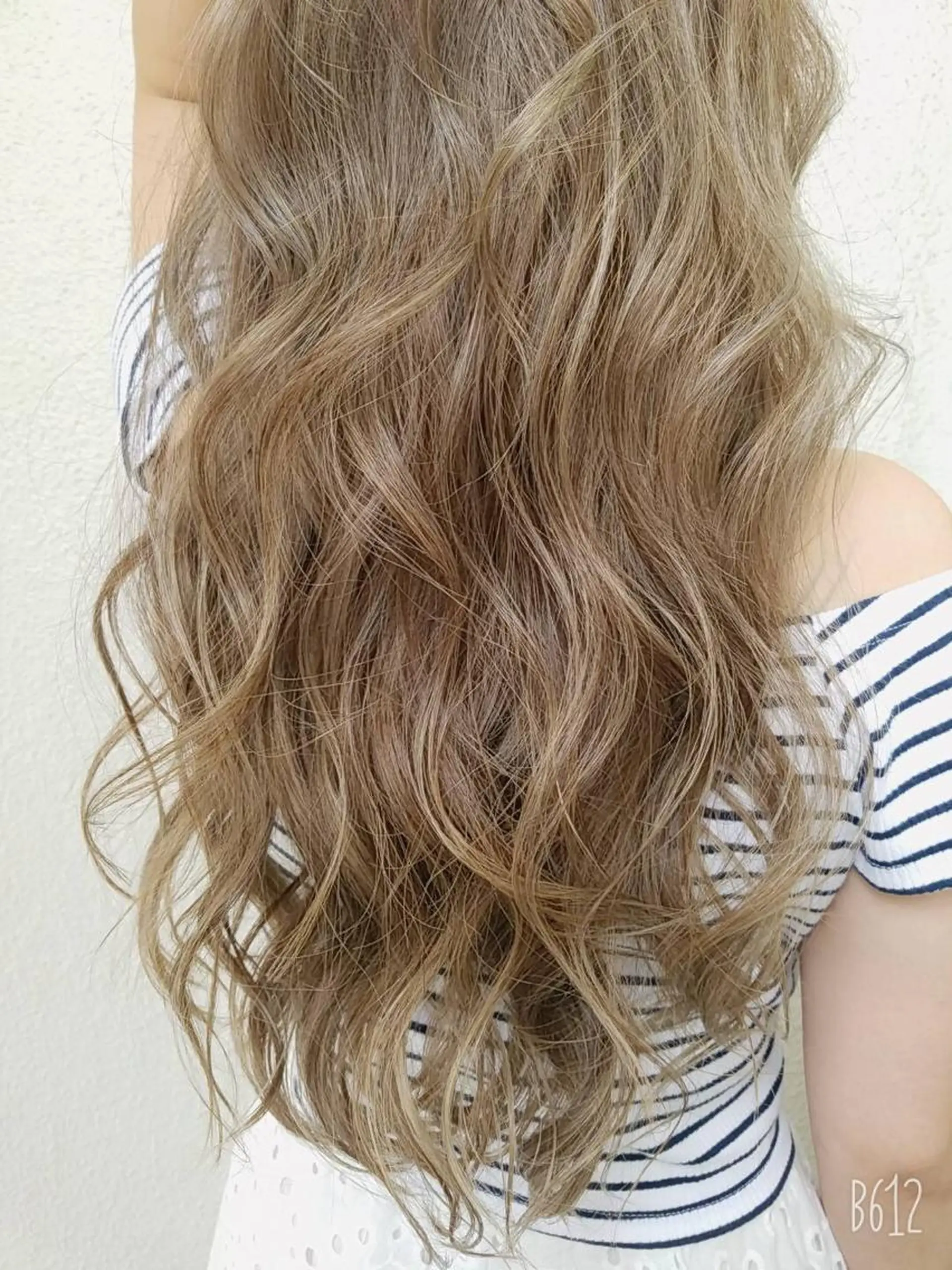 ロング カラー ヘアカラー トリートメント ✴️Siesta✴️ 髪質改善艶カラーのヘアスタイル