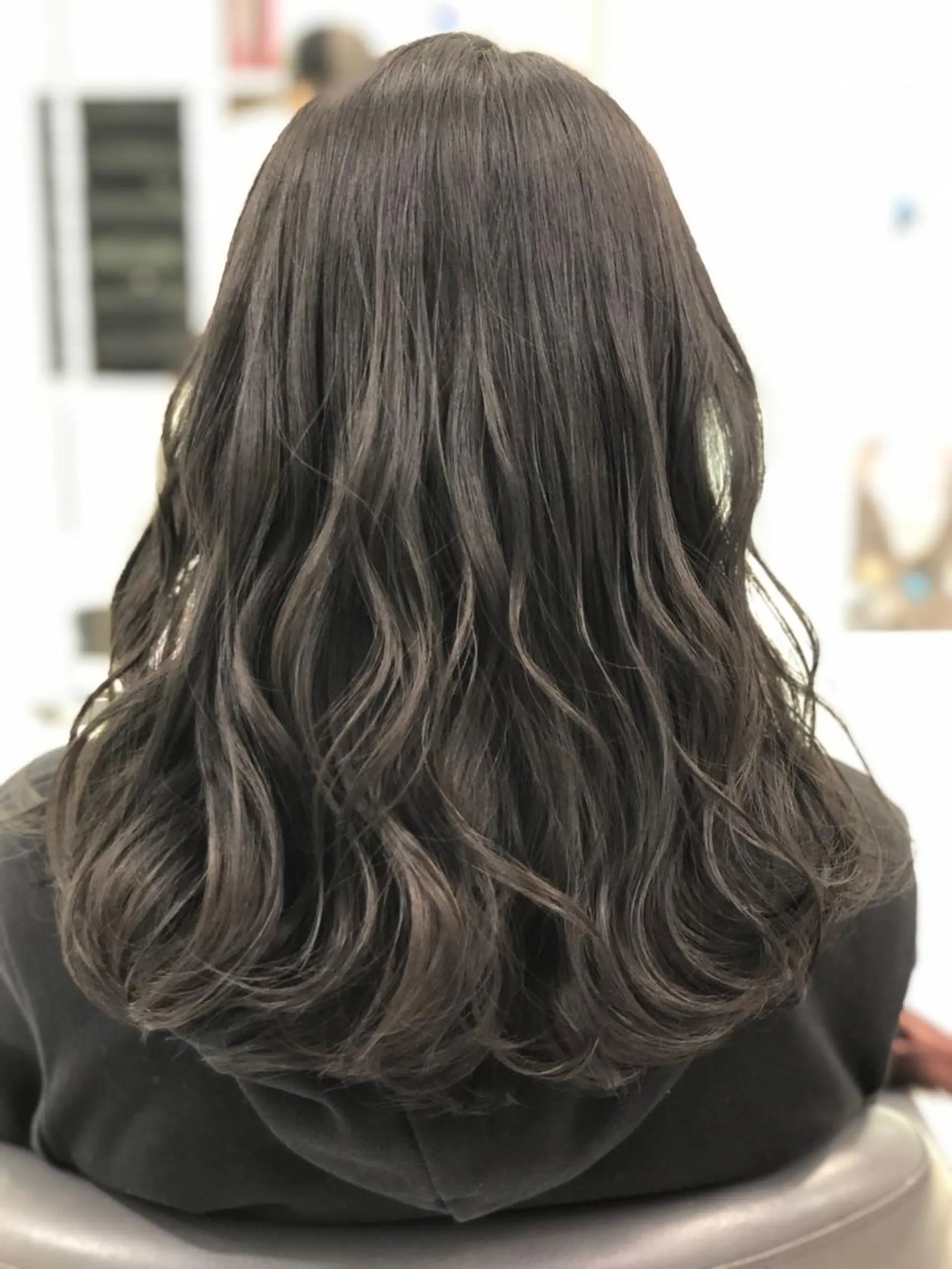 セミロング カラー 渡邉 ケイジのヘアスタイル