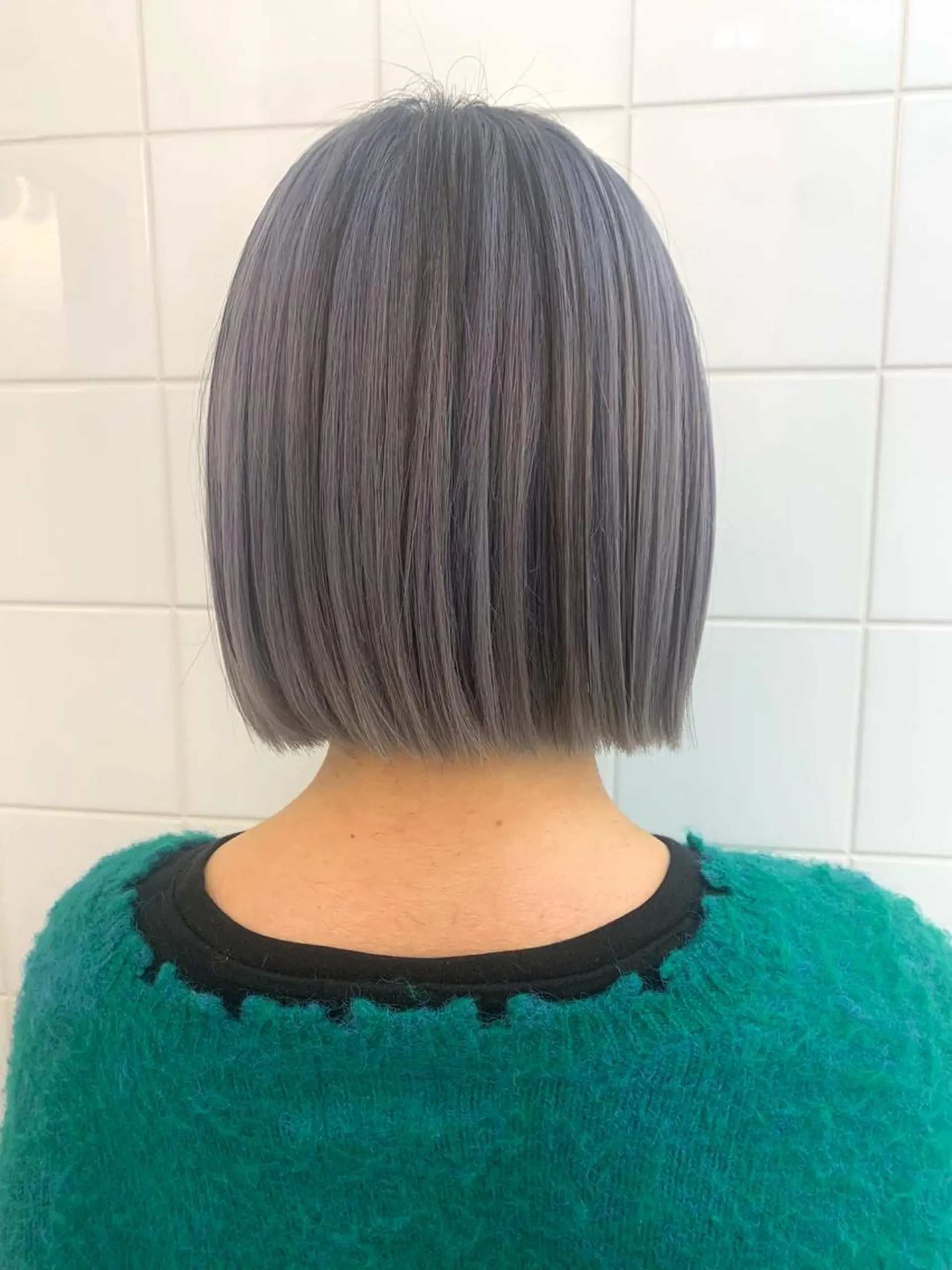 カラー ヘアアレンジ 🧨ブリーチー×ボブ レイヤー💎じゅえるのヘアスタイル