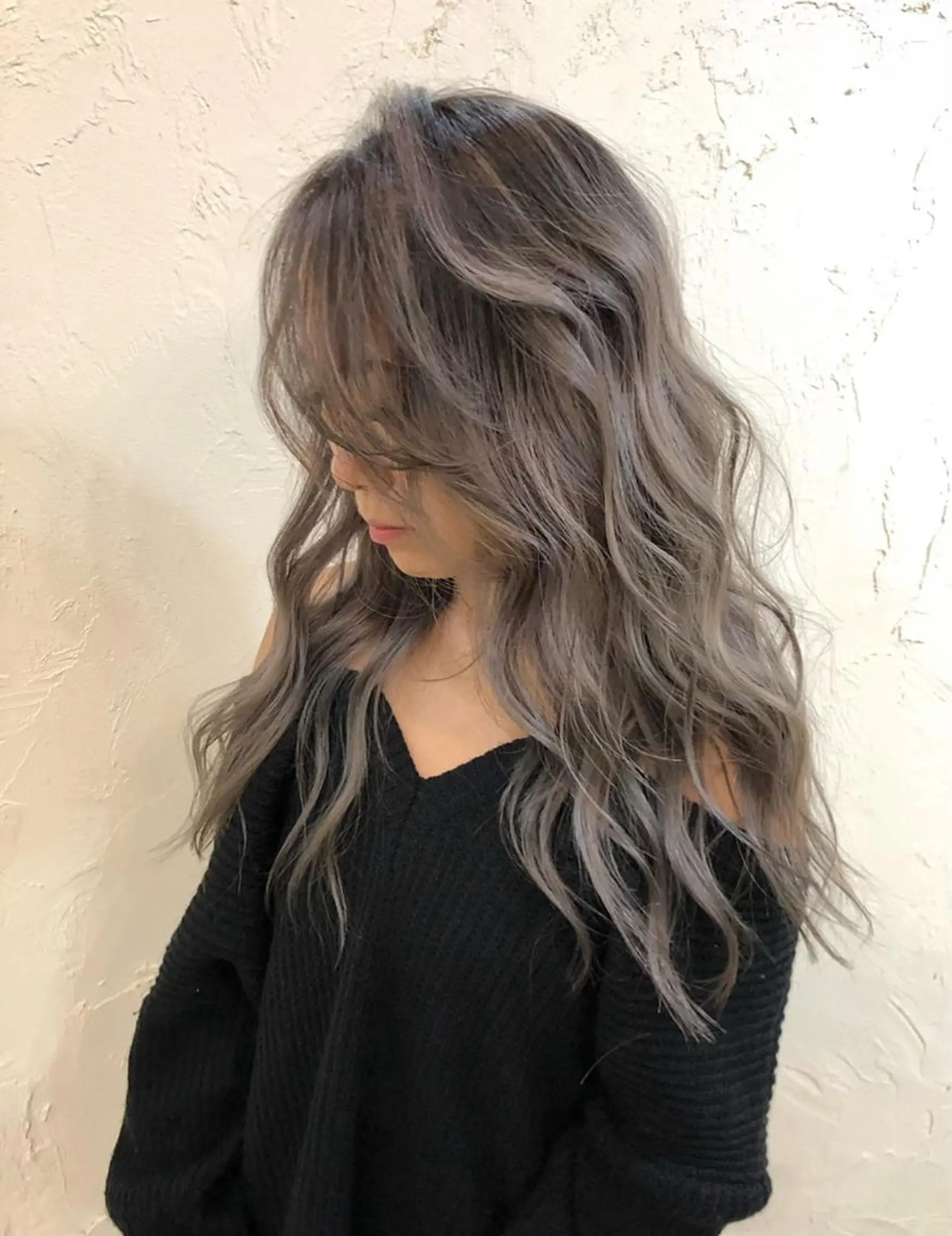 ロング レイヤーカット カット ヘアカラー 韓国レイヤー外国人風 透明感カラー髪質改善のヘアスタイル