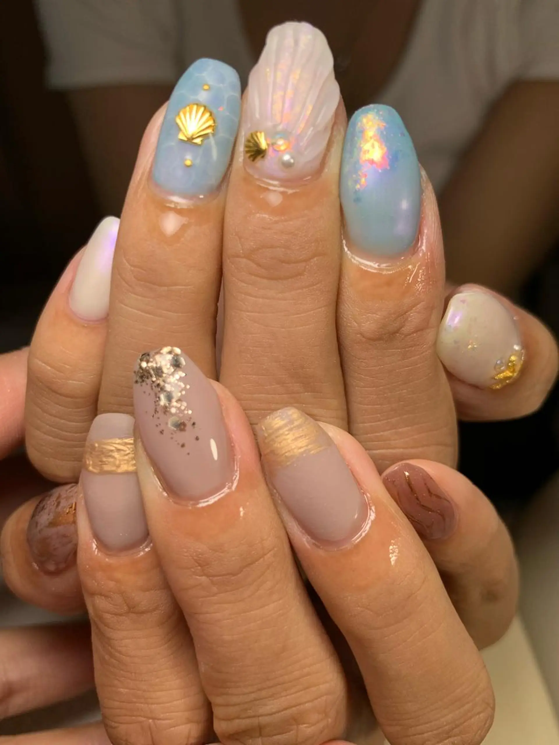 ネイル 蓑原 佳央里のネイルデザイン