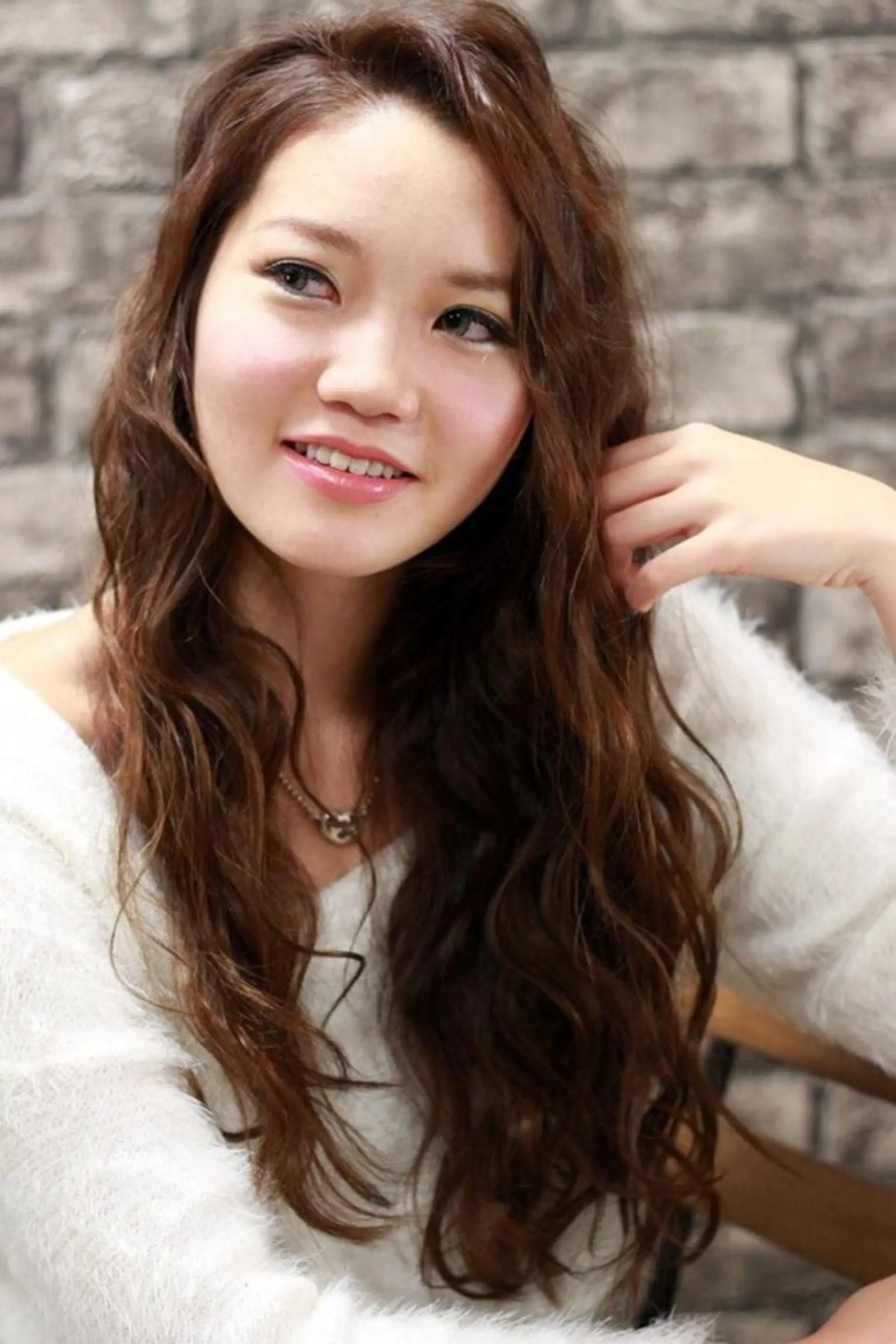 ロング カラー パーマ かきあげバング 柴田 陽平のヘアスタイル