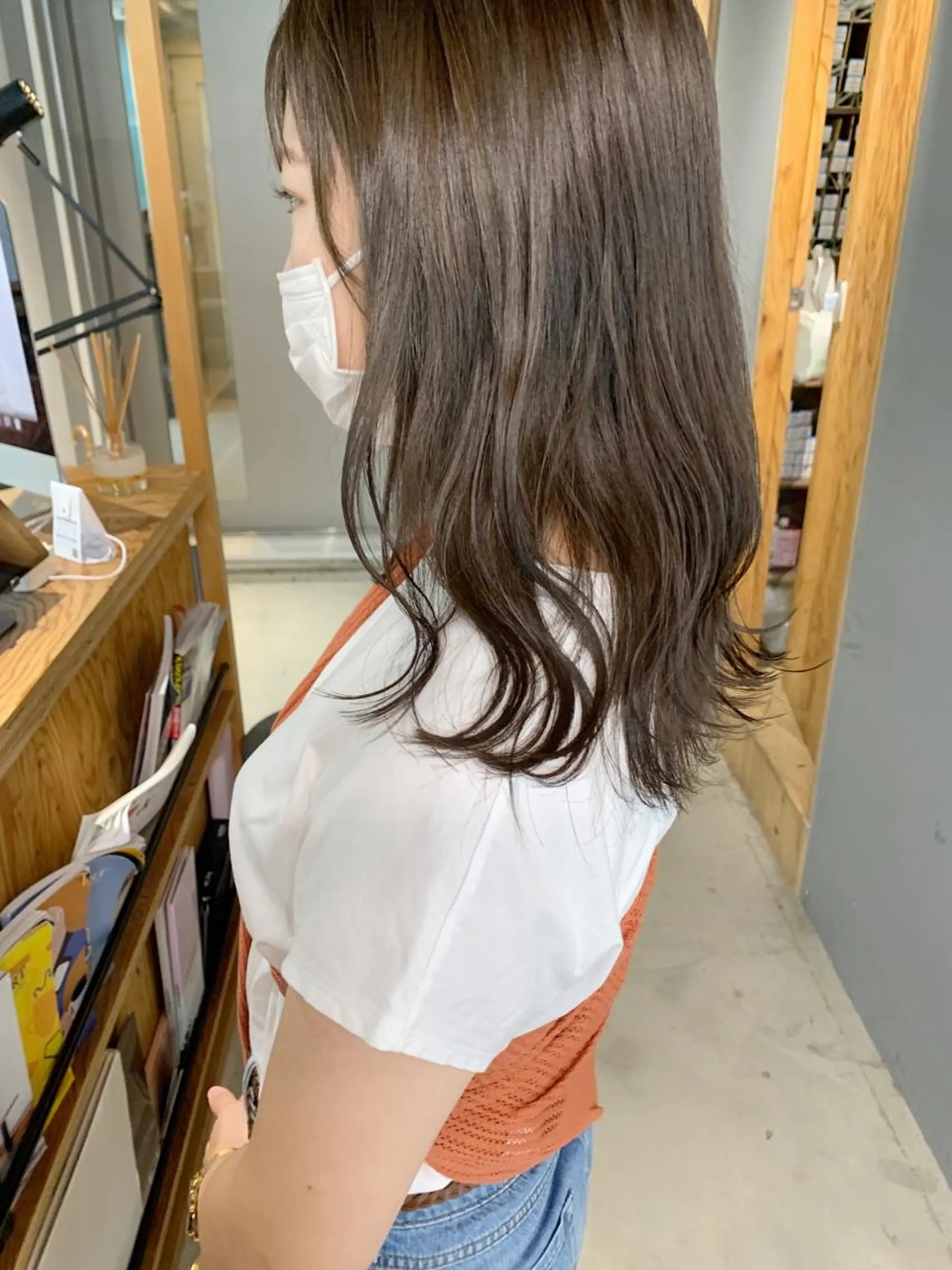 セミロング カラー グレージュ misch by urban所属・名駅🦢大人艶カラー 🪽カミヤアカネのヘアスタイル