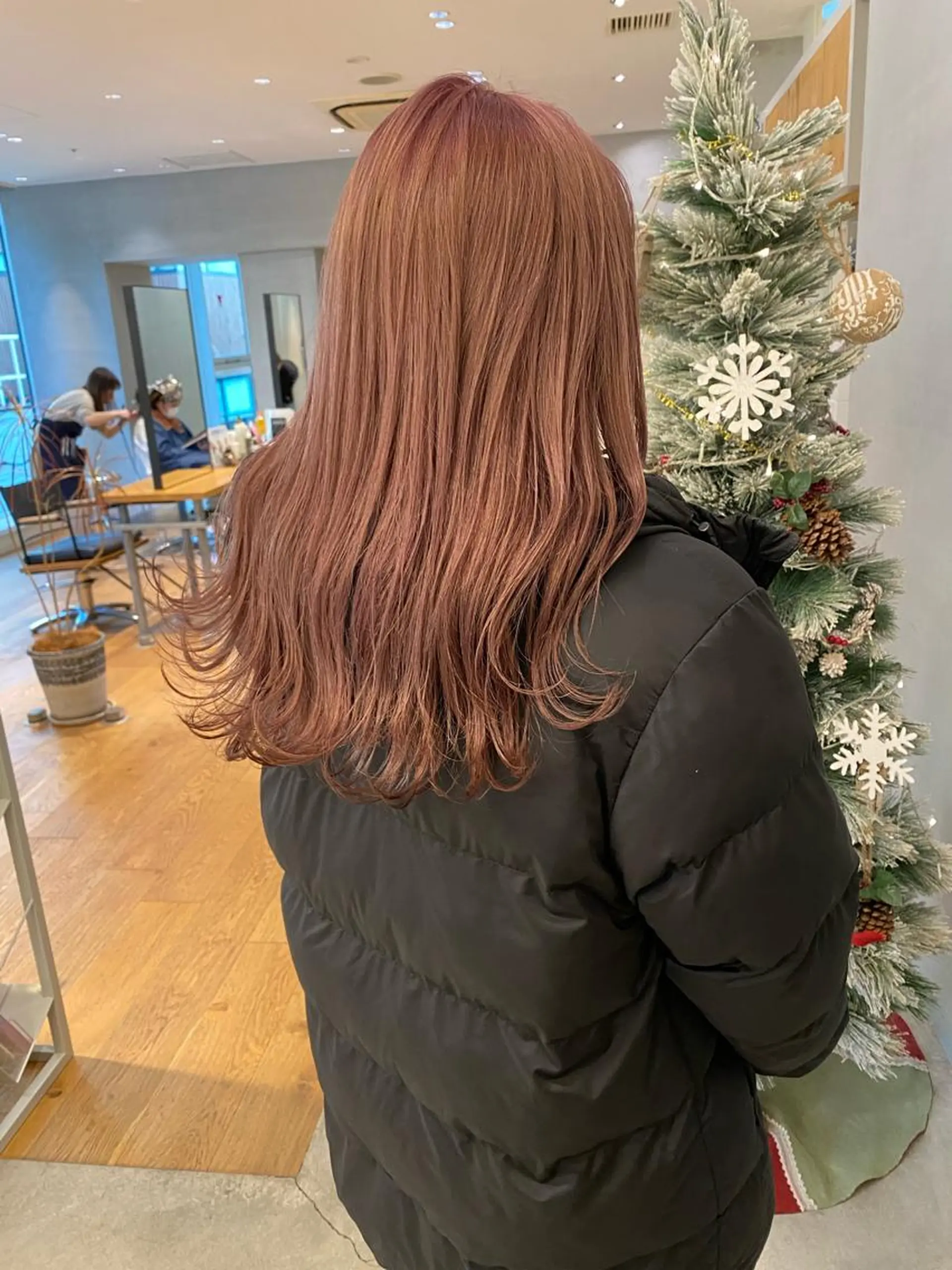 セミロング カラー ヘアアレンジ ベージュカラー ピンクカラー ピンクベージュ 、 、のヘアスタイル