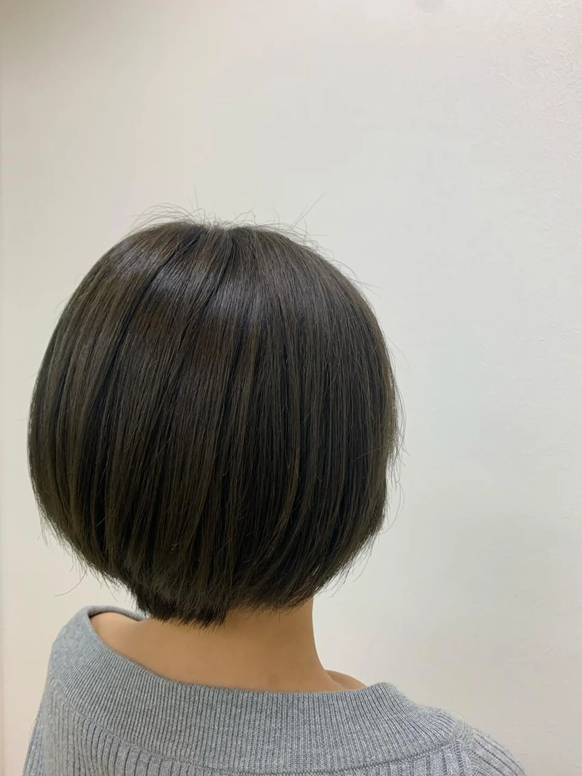 ショート カラー 遊佐 瑞紀のヘアスタイル