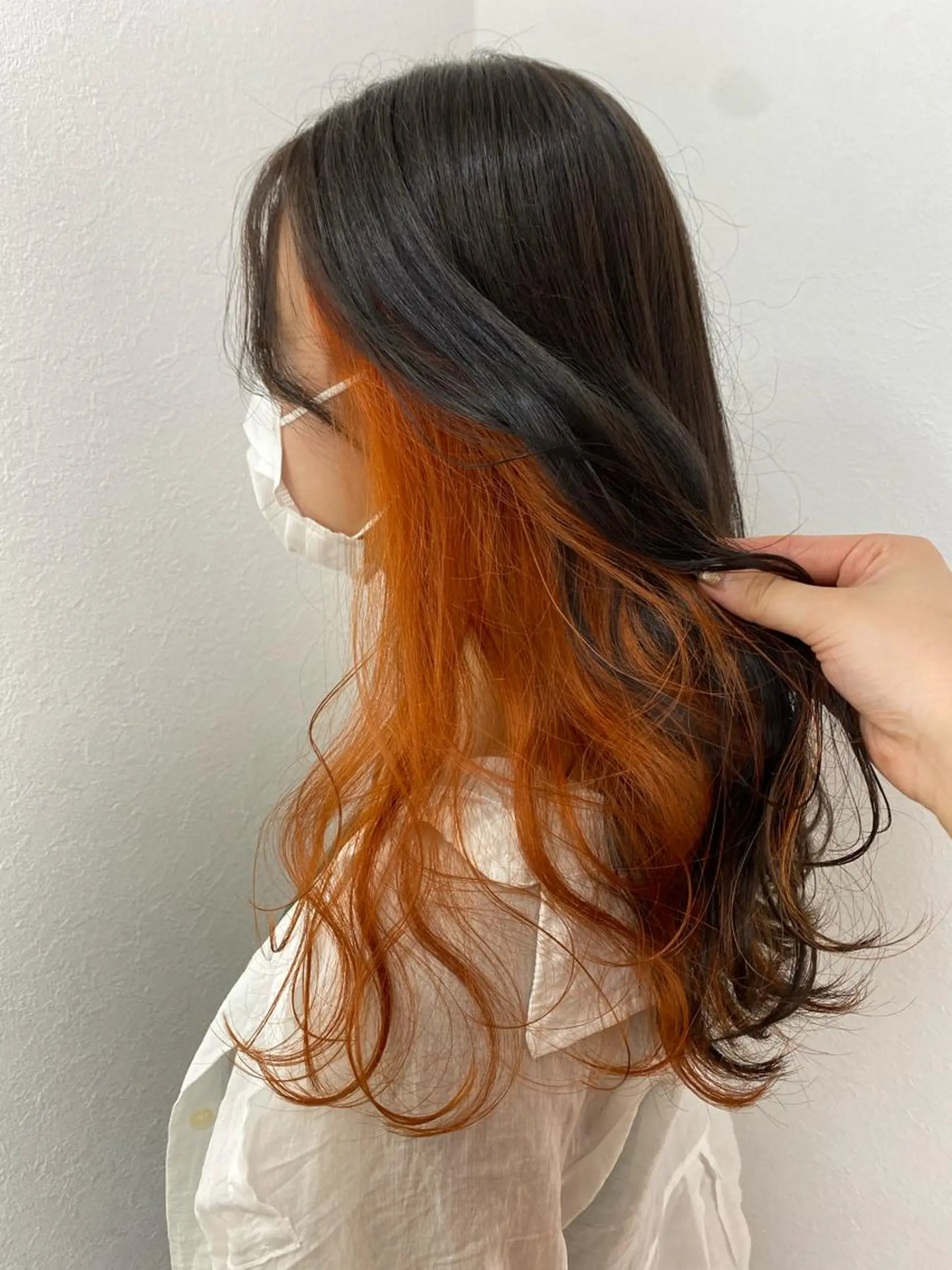 ロング カラー デザインカラー インナーカラー オレンジ 遠藤沙也加 /レイヤーカットのヘアスタイル