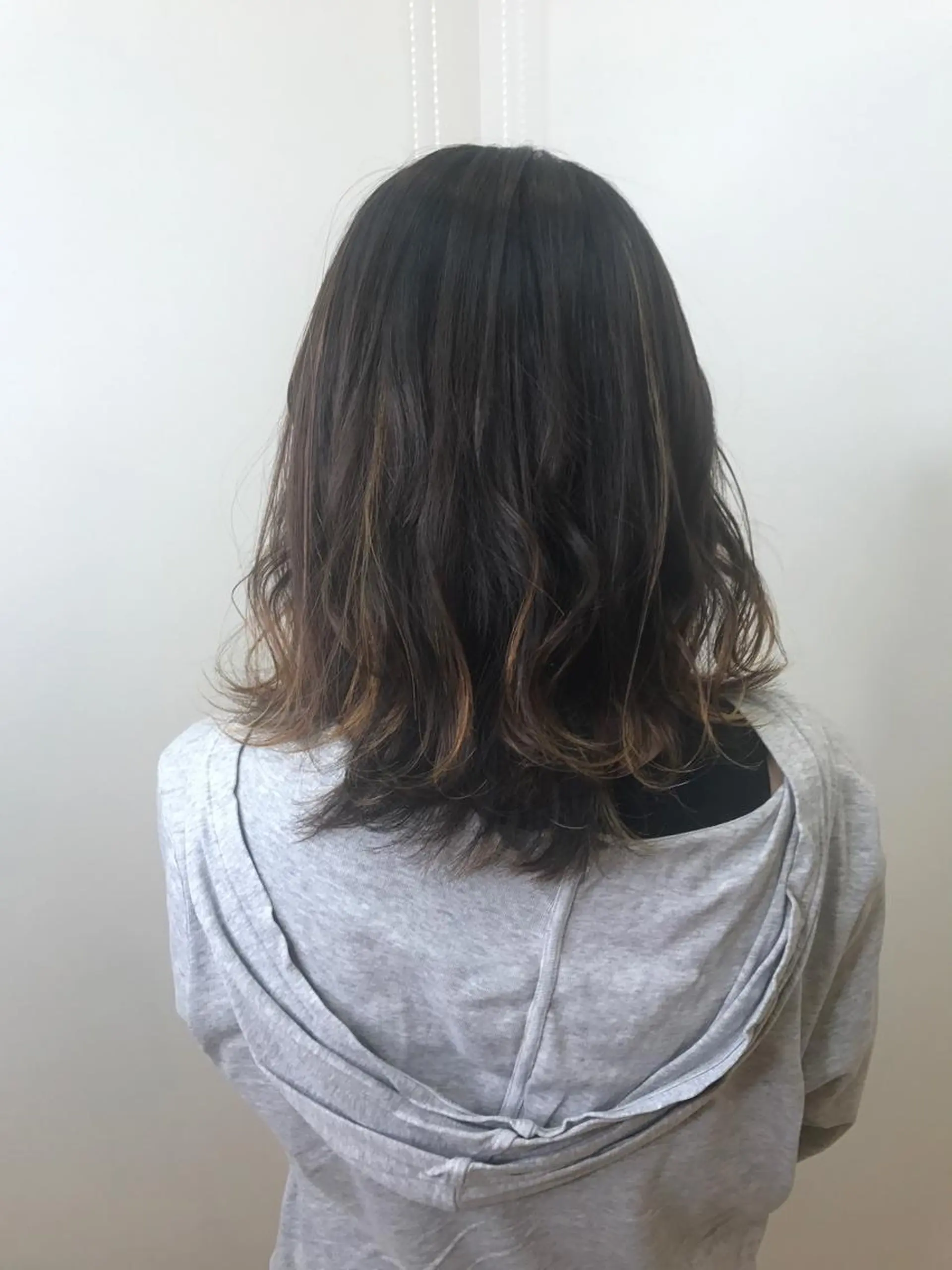 ミディアム カラー 湯浅 了一のヘアスタイル