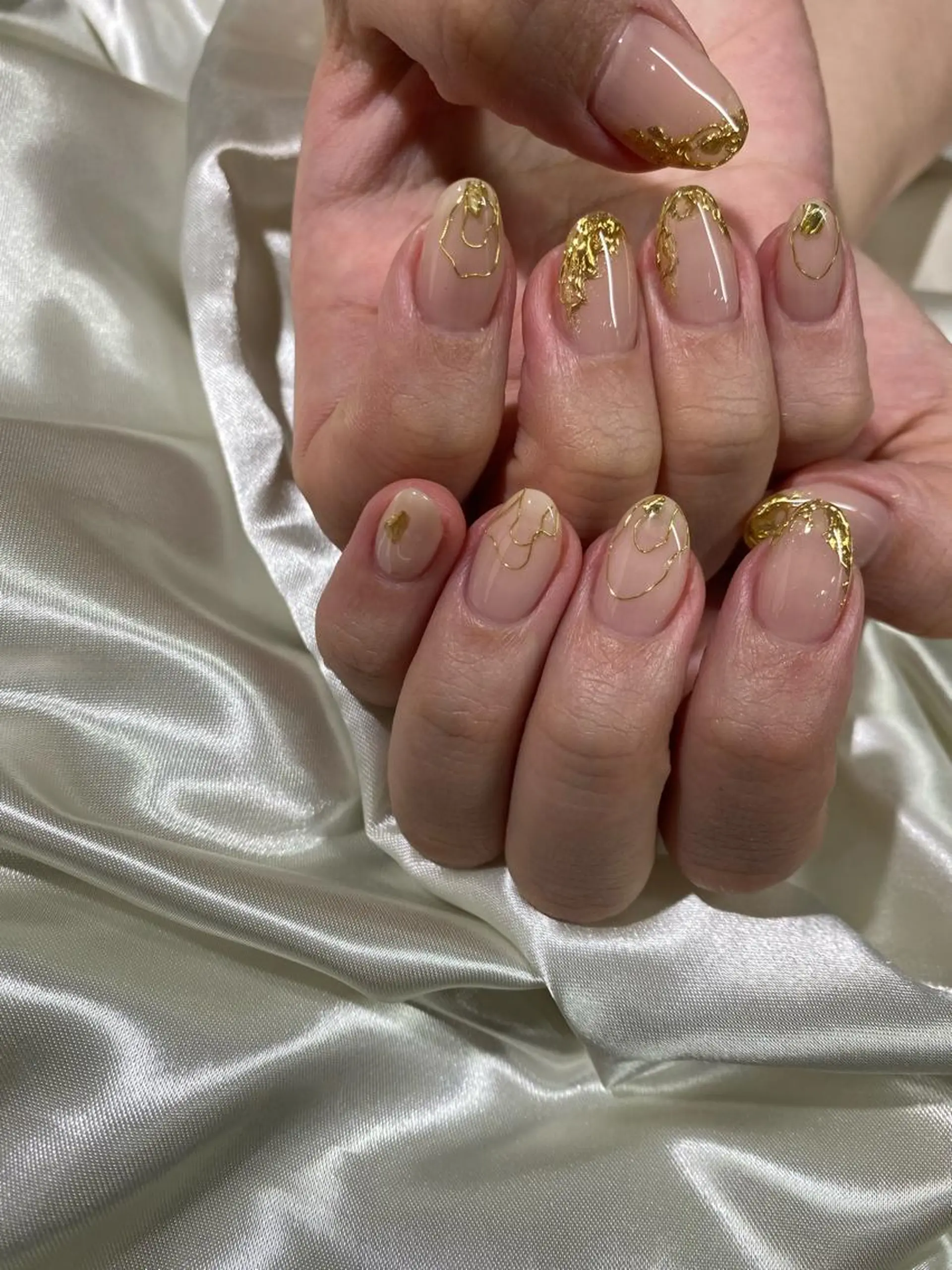 ネイル ゴールド 持ち込み ニュアンスネイル Charme. NOBUKOのネイルデザイン