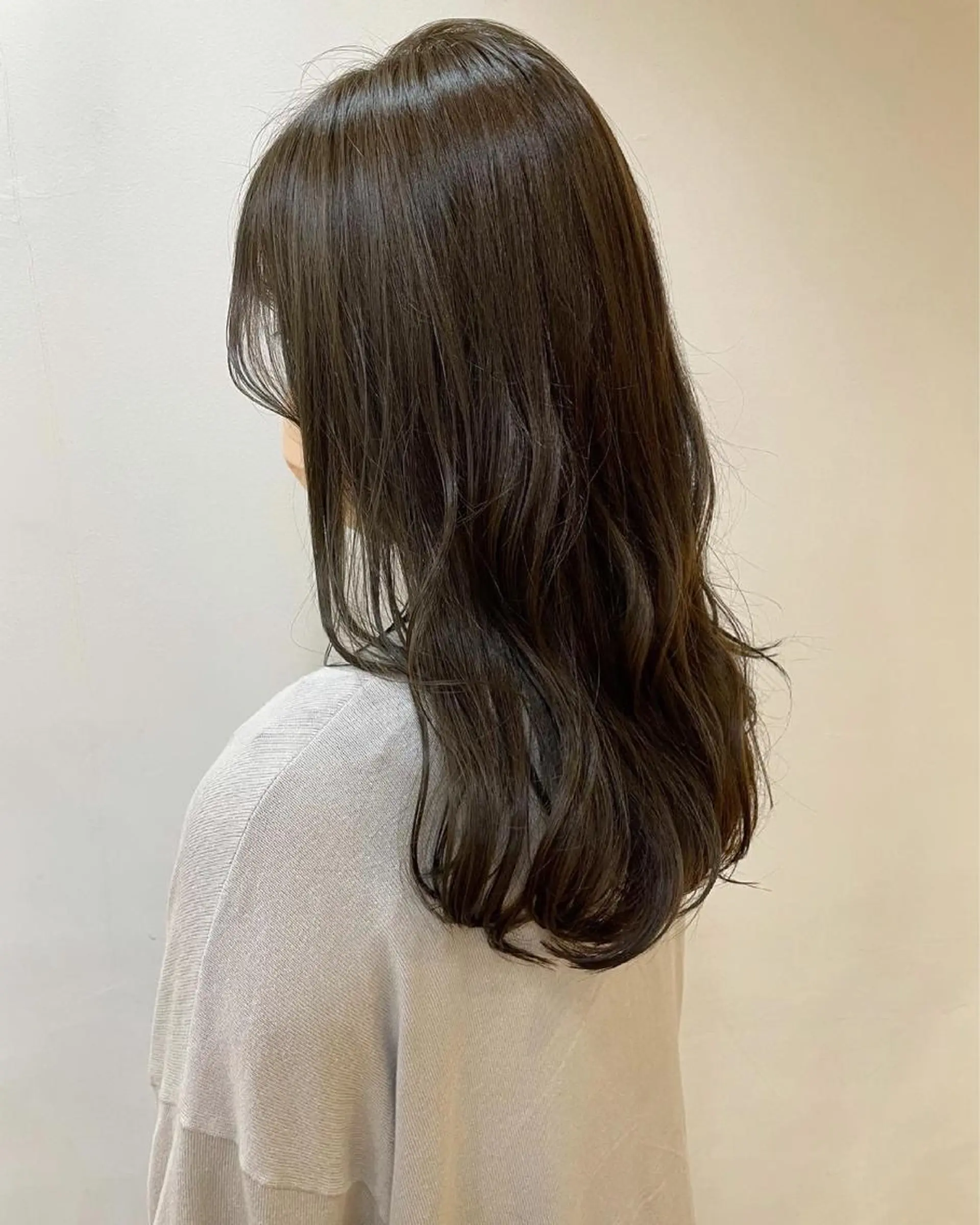 ロング カラー あずまぐち めぐみのヘアスタイル