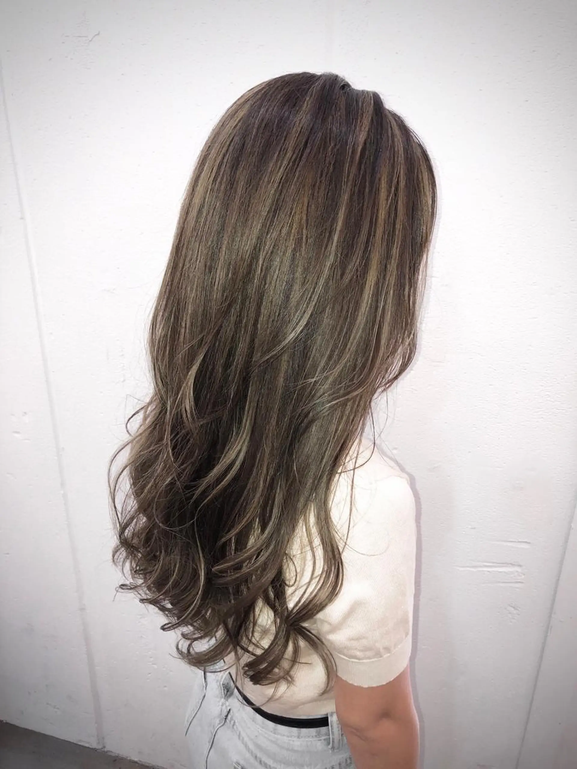 ロング カット ヘアカラー トリートメント share  by  wealstarのヘアスタイル