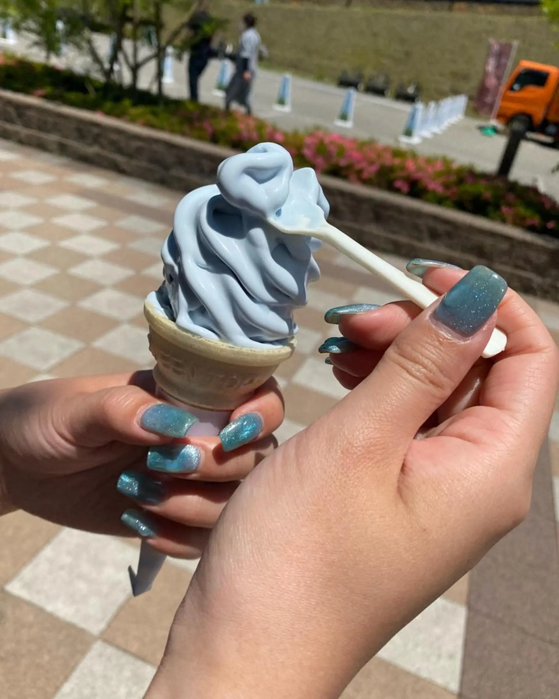 ロング カラー ブルーカラー UNDER vr 【アンダーバー】のヘアスタイル