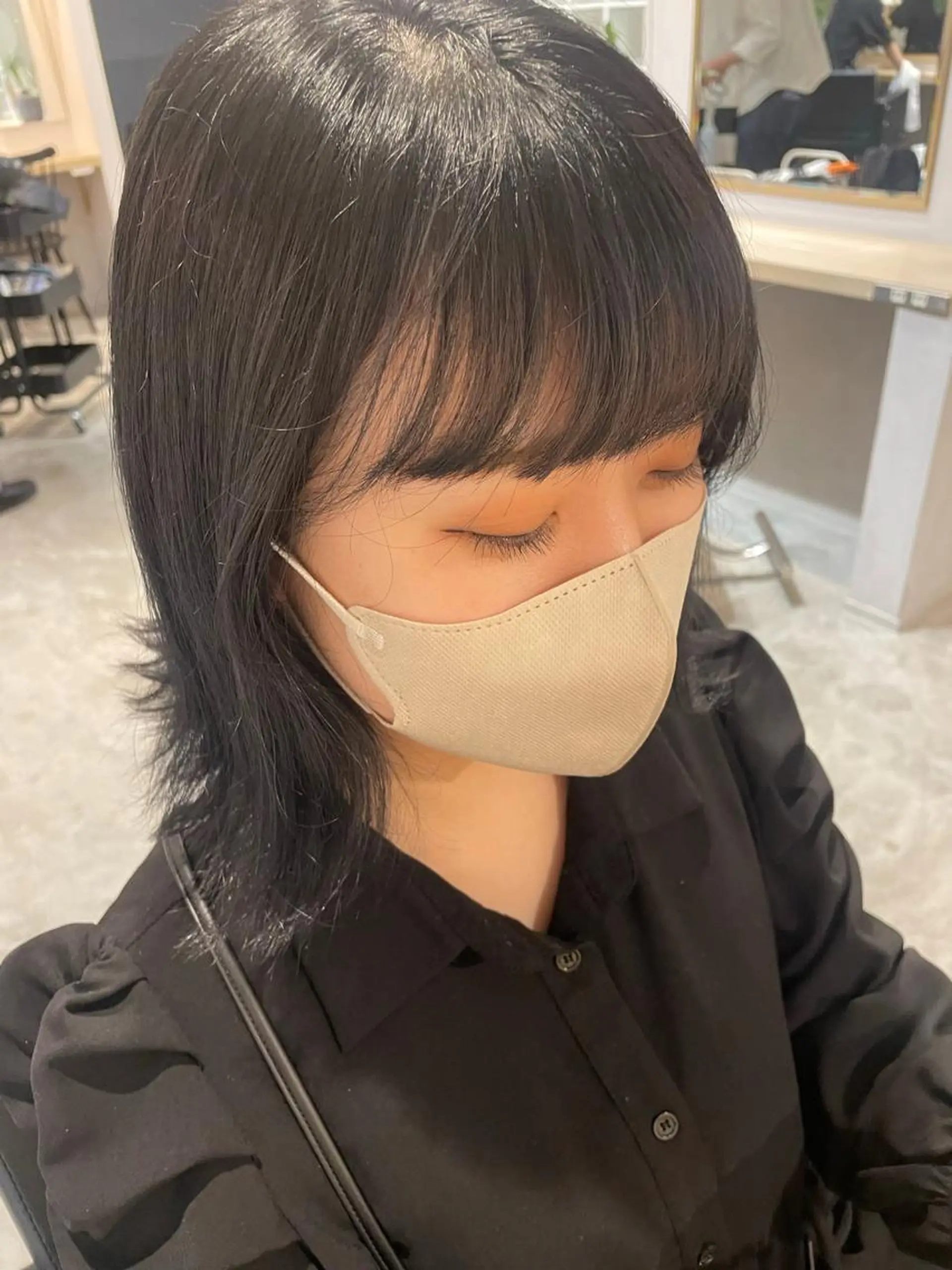 ミディアム カラー アッシュ ブルーカラー soto.所属・ショートカット♡ 石川優奈のヘアスタイル