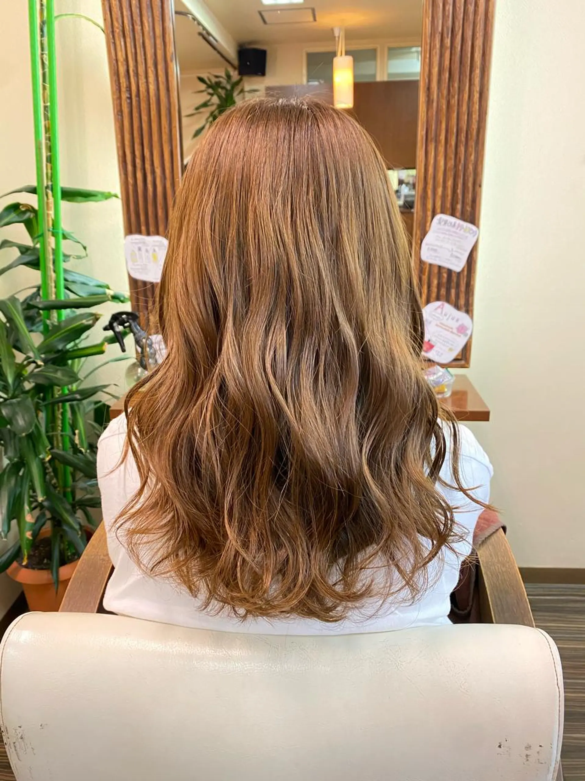 セミロング カラー ヘアアレンジ カット ヘアカラー トリートメント 加藤 瑠美のヘアスタイル