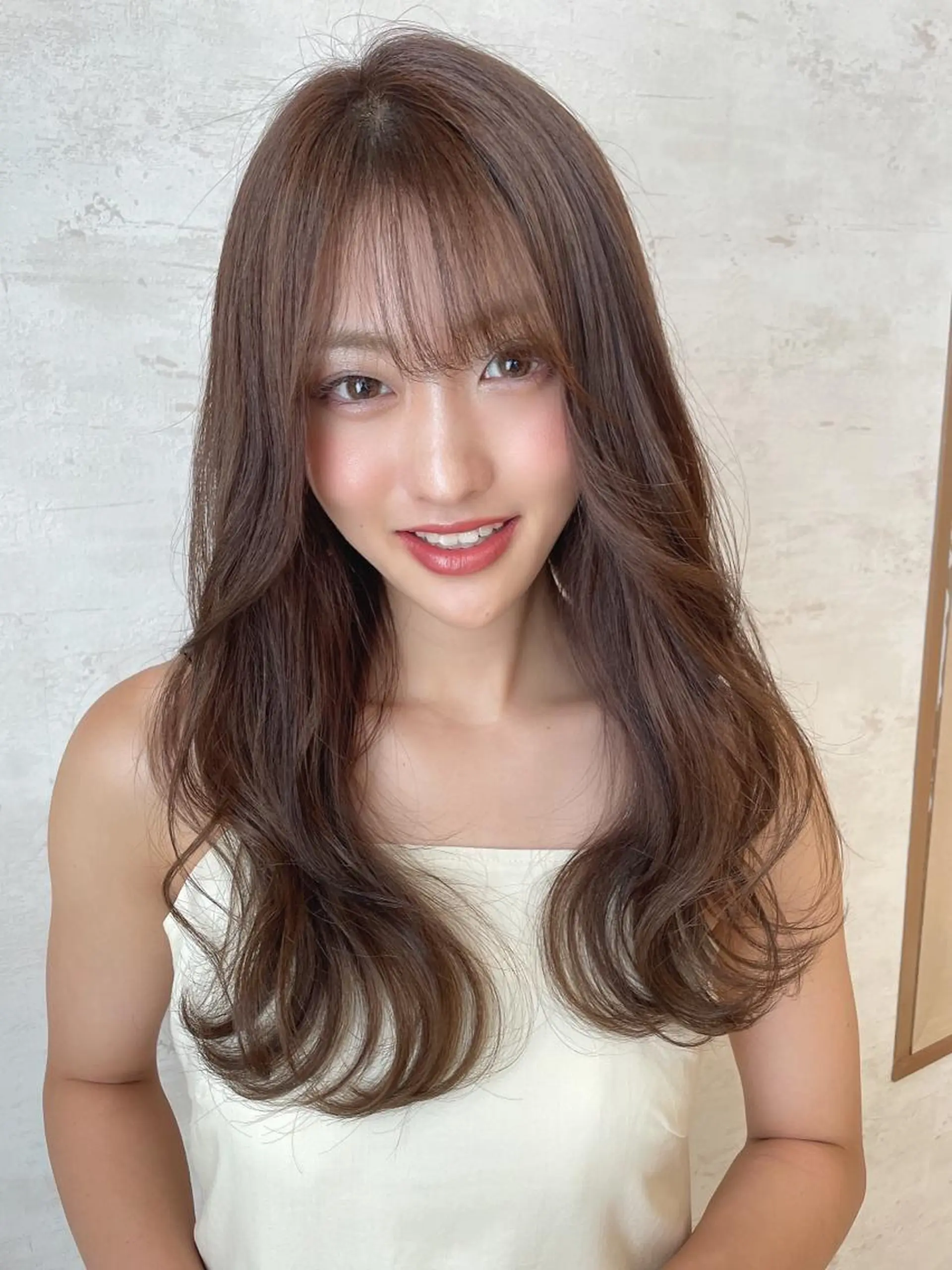 ロング カラー ベージュカラー 黒髪 ブリーチ ブルーカラー ブルーブラック 木屋元一/透明感 /レイヤー/縮毛矯正のヘアスタイル