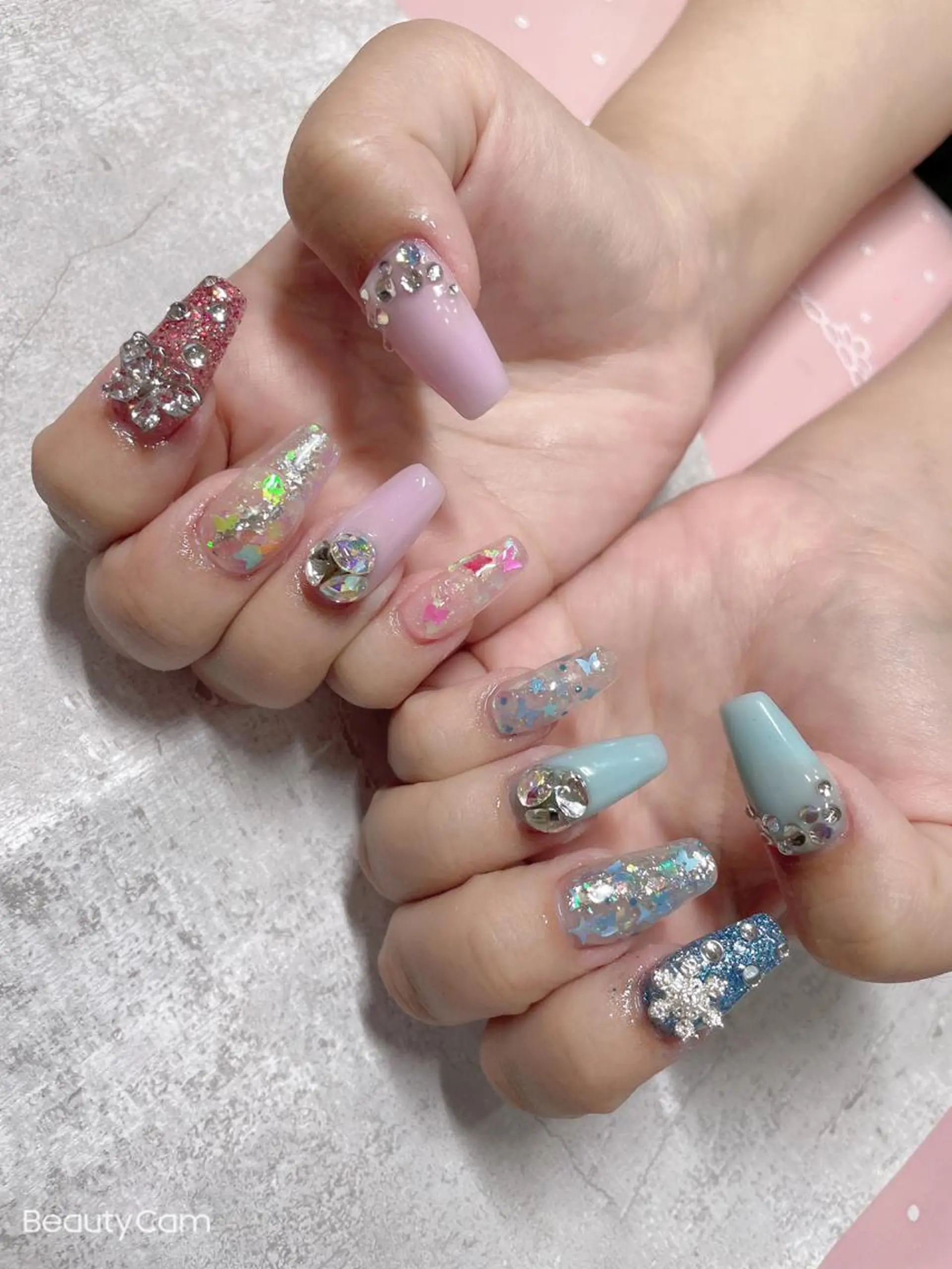 ミディアム ネイル ハンドネイル 《LB》ラブリエ Nail&eyeのマツエク・マツパデザイン