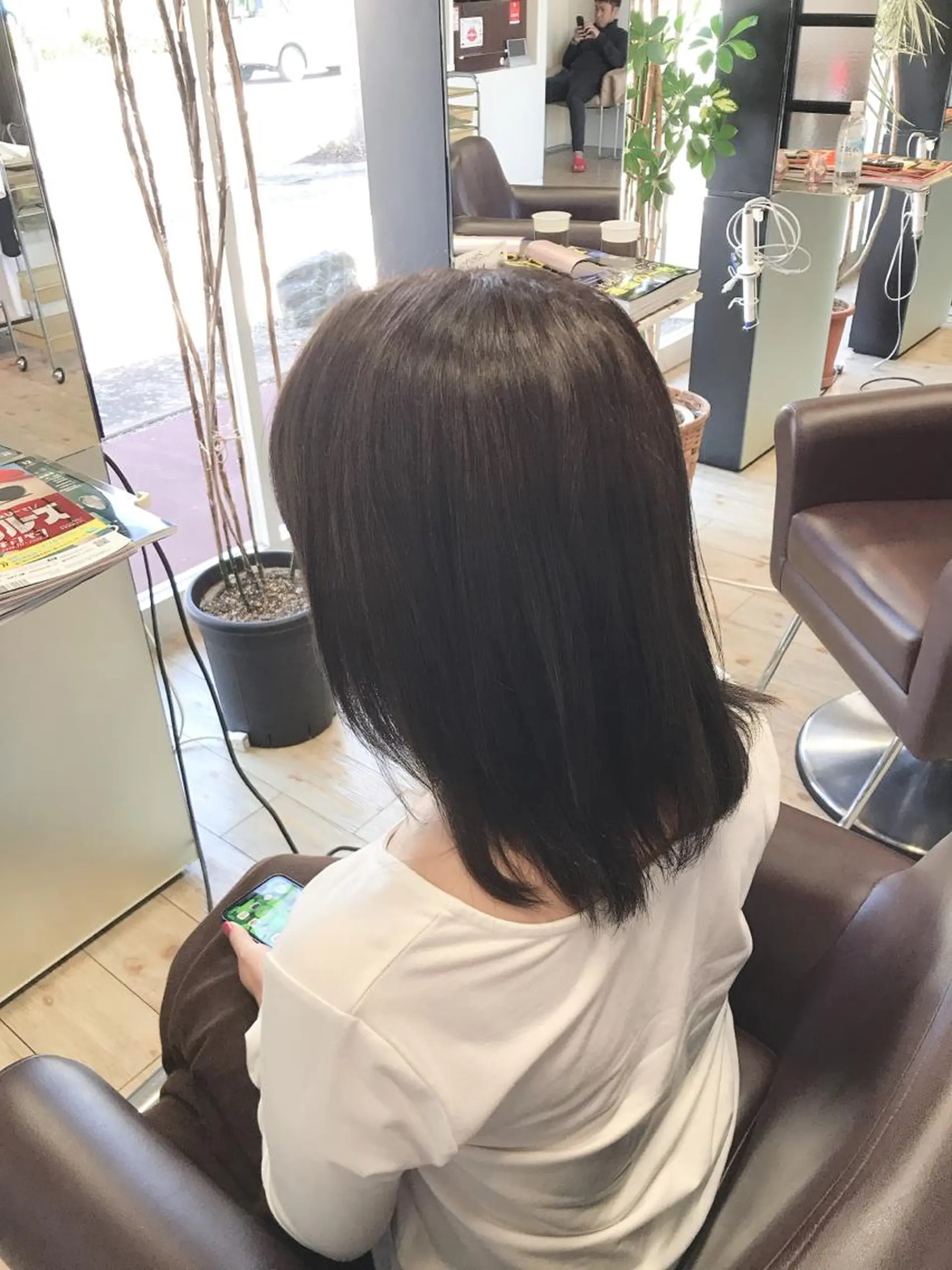 ミディアム カラー イズム所属・野崎 勝嗣のヘアスタイル