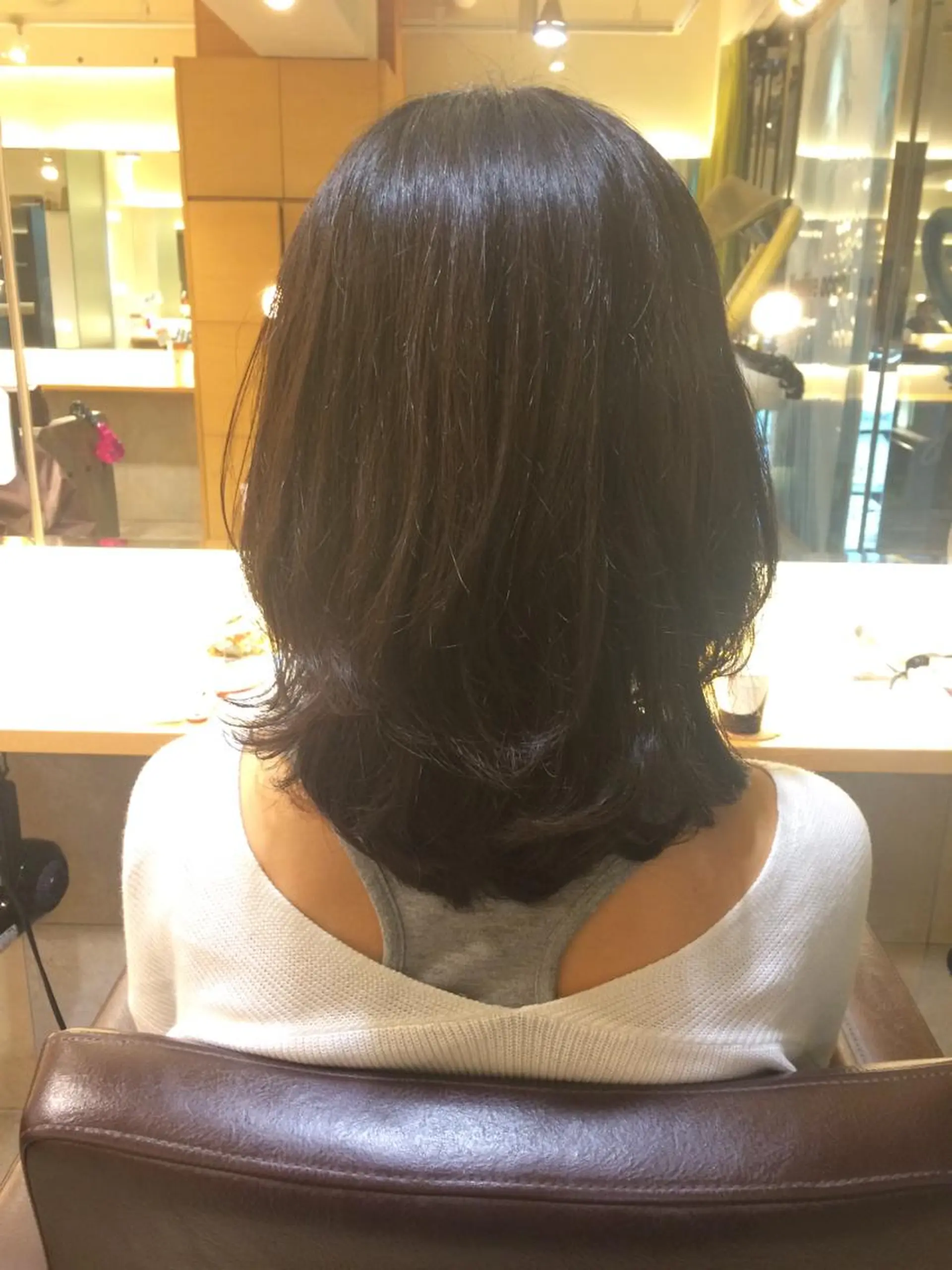 ミディアム カラー パーマ ヘアアレンジ カット ヘアカラー メンズパーマの巨匠 鈴木純のヘアスタイル
