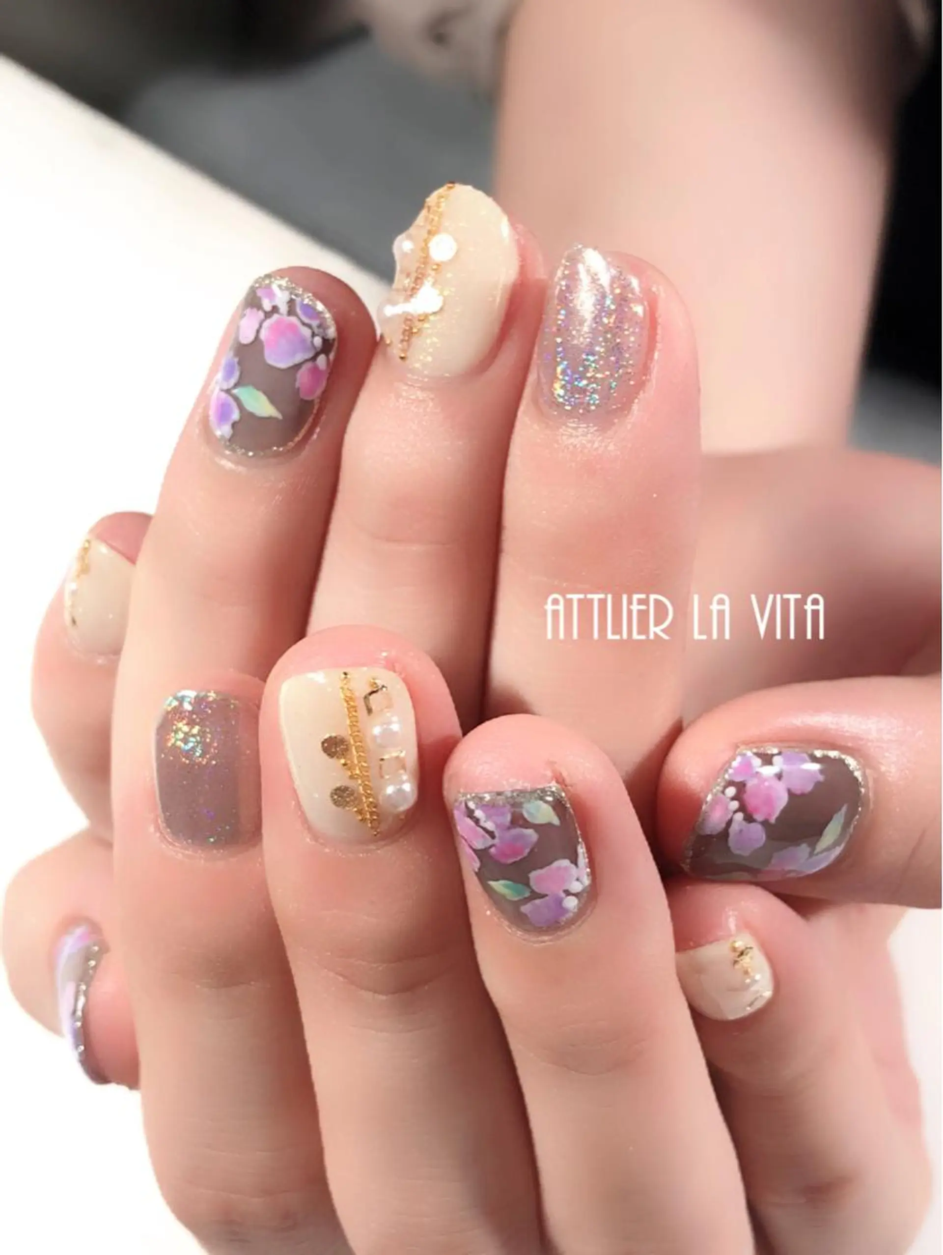 ネイル atelier la vita所属・lavita. mimuraのネイルデザイン