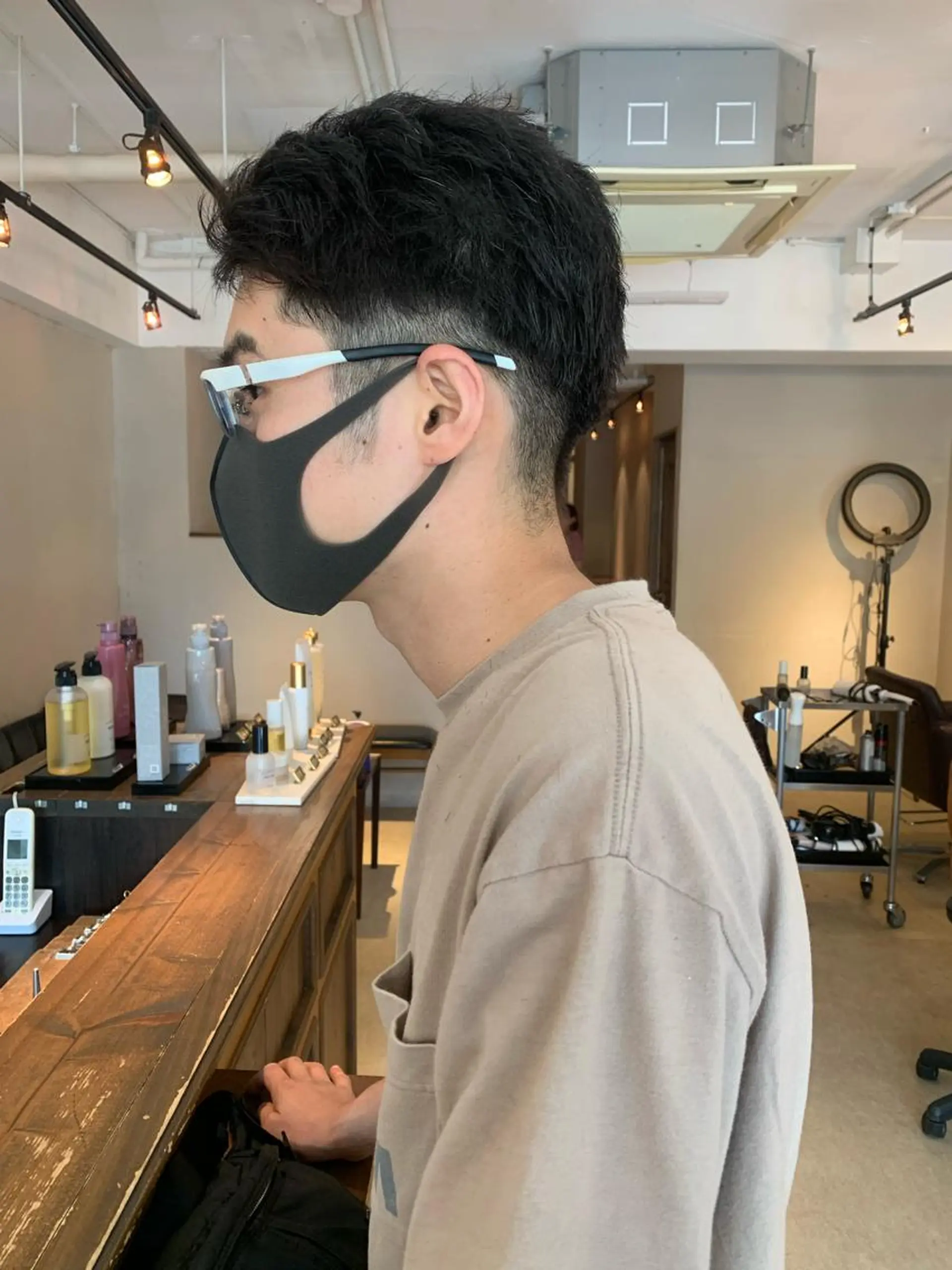 ショート カラー 透明感/オリーブ/ グレージュ/YUKAのヘアスタイル