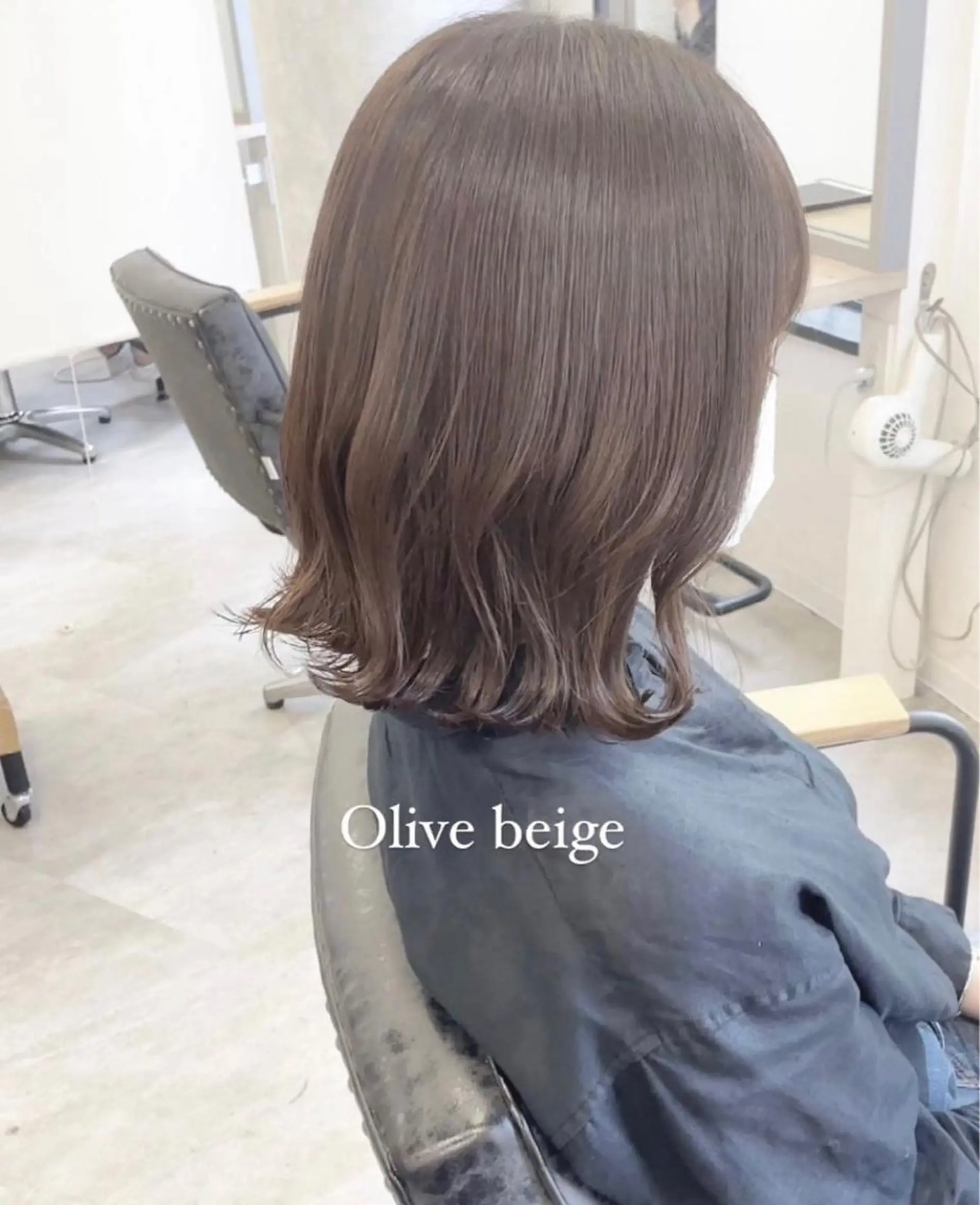 ミディアム カラー misaki🎀 まろみ透け感カラーのヘアスタイル