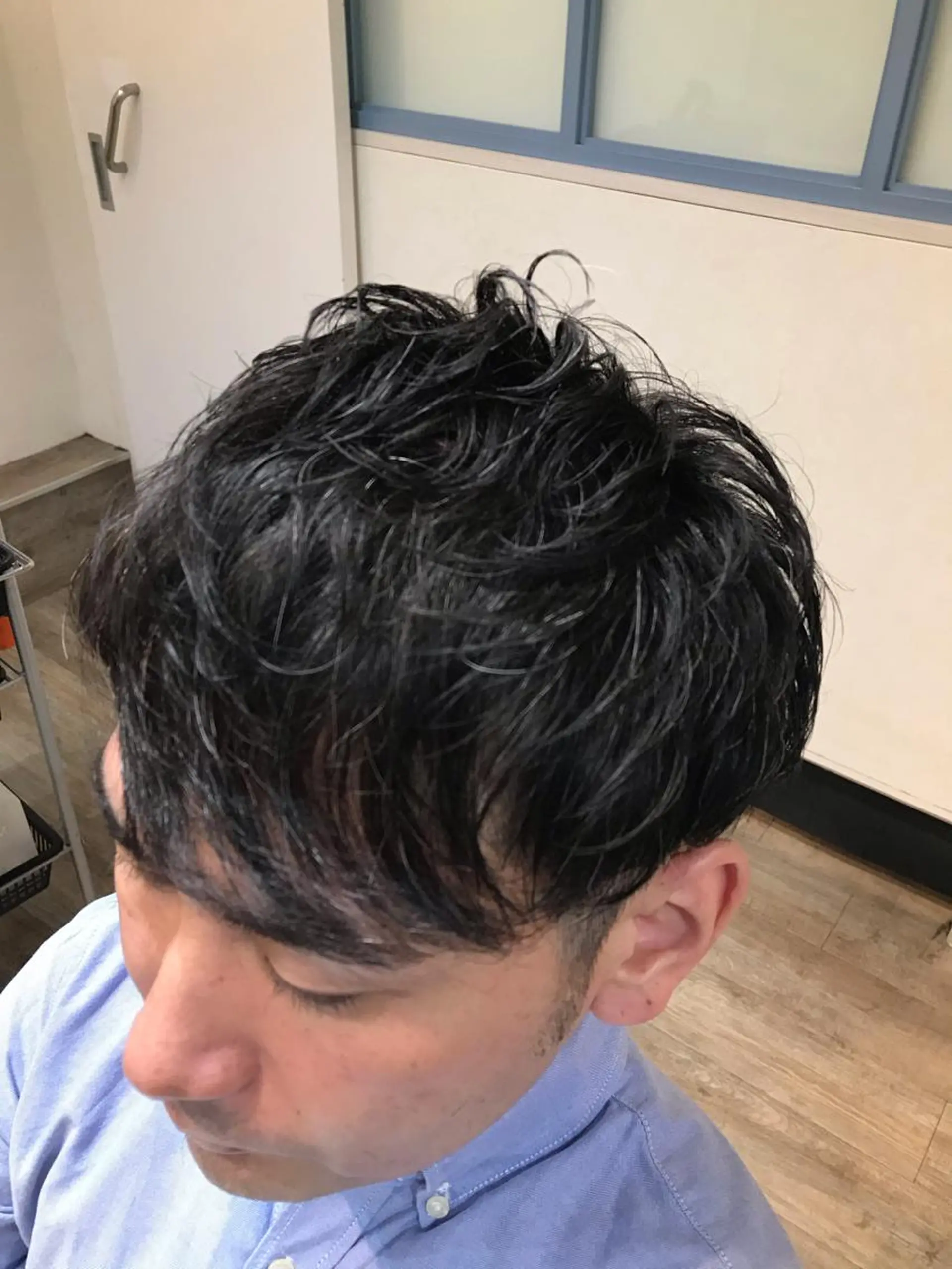 パーマ メンズ メンズパーマ カット ヘアカラー トリートメント ブリーチ/髪質改善/ レイヤー/YUTO‎のヘアスタイル