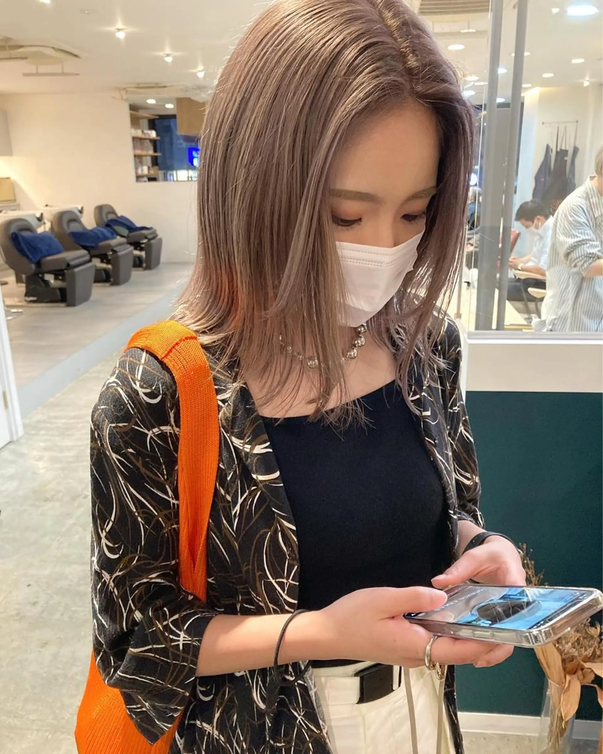 ミディアム ヘアカラー カラーリスト菅野 竜矢🌈のヘアスタイル