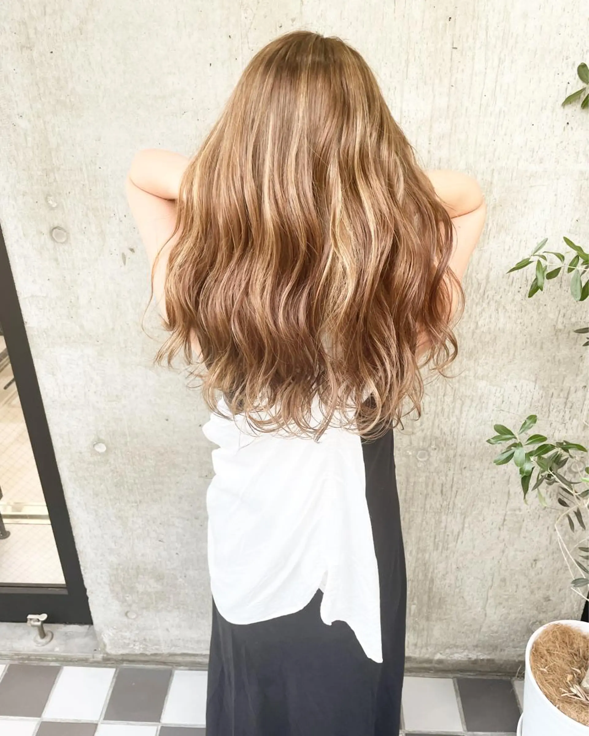 ロング カラー ヘアアレンジ ハイライトカラー ハイライト ヘアカラー TATSUYA アートディレクターのヘアスタイル