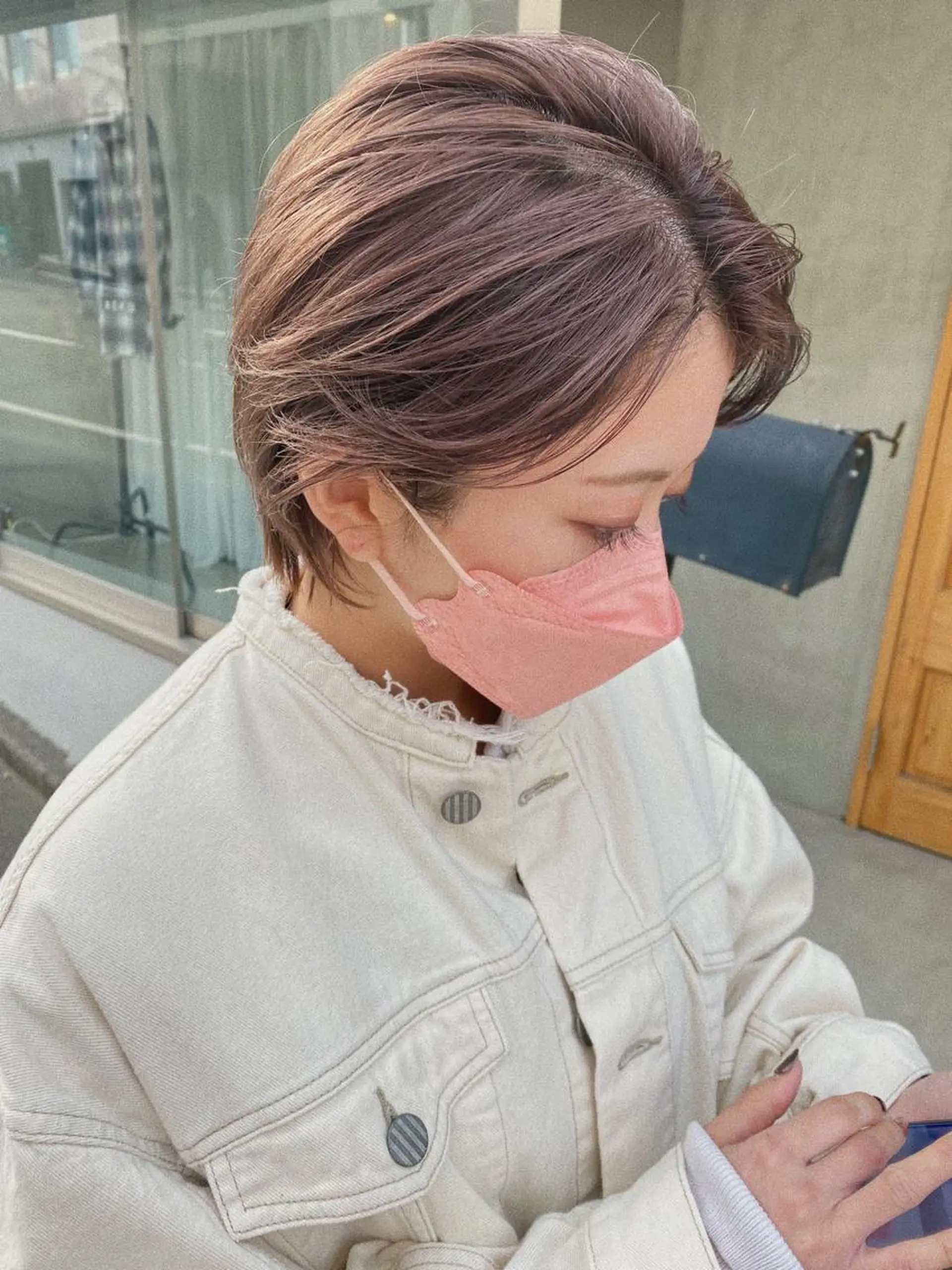 ショート カラー ヘアアレンジ ハンサムショート ベージュカラー ブリーチ ラベンダーカラー ラベンダーベージュ カット ヘアカラー トリートメント ヘアセット stand所属・ニュアンスヘア🌔 nanakoのヘアスタイル