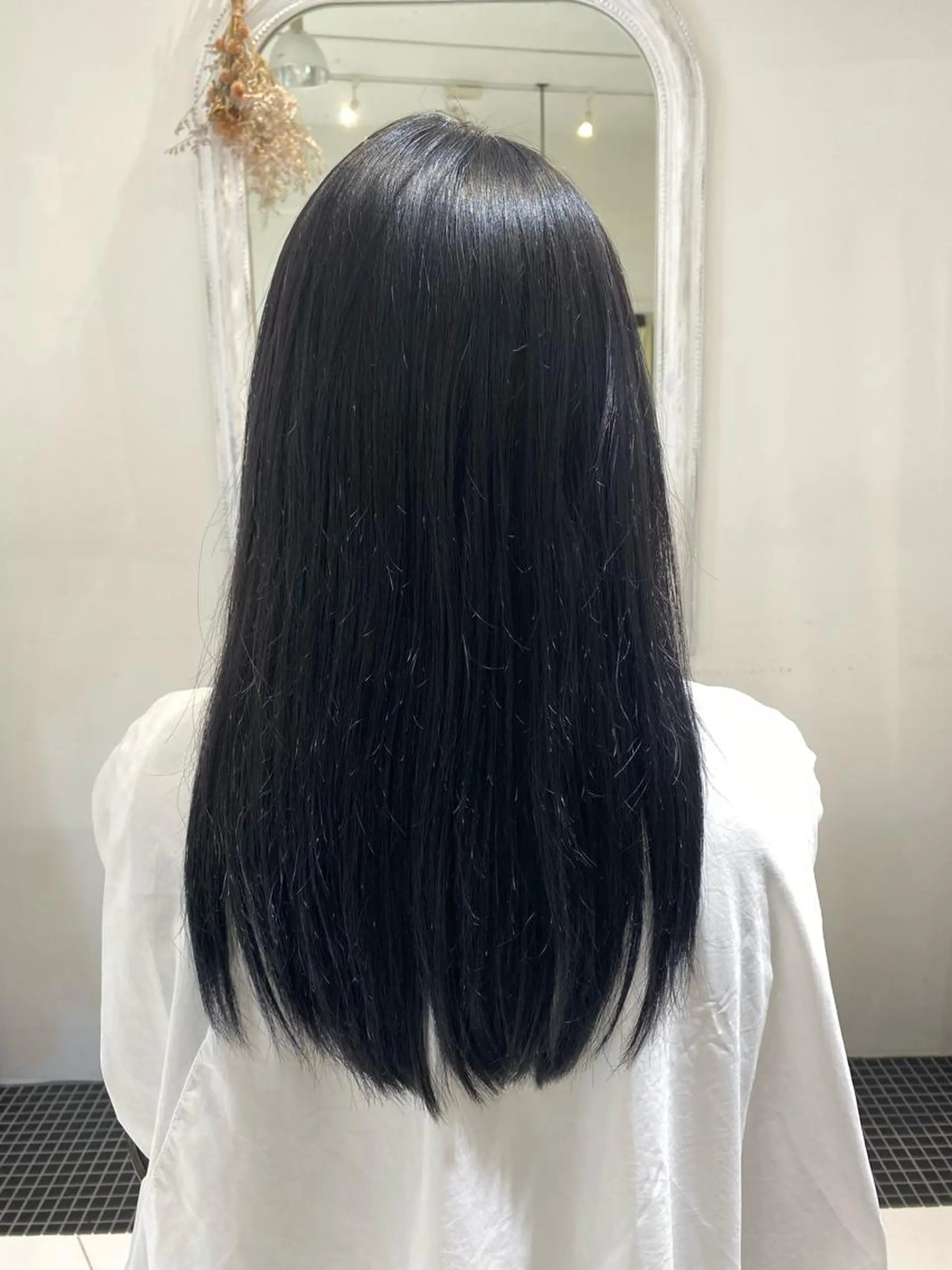 セミロング カラー ducha所属・DUCHA Tomida naoのヘアスタイル