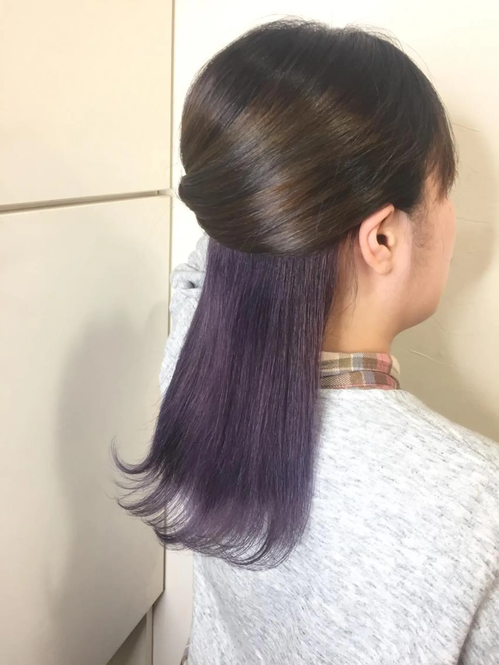 セミロング カラー ブルーカラー ブルーラベンダー インナーカラー ラベンダーカラー 髪質改善/痛ませ ないカラー/西村航大のヘアスタイル