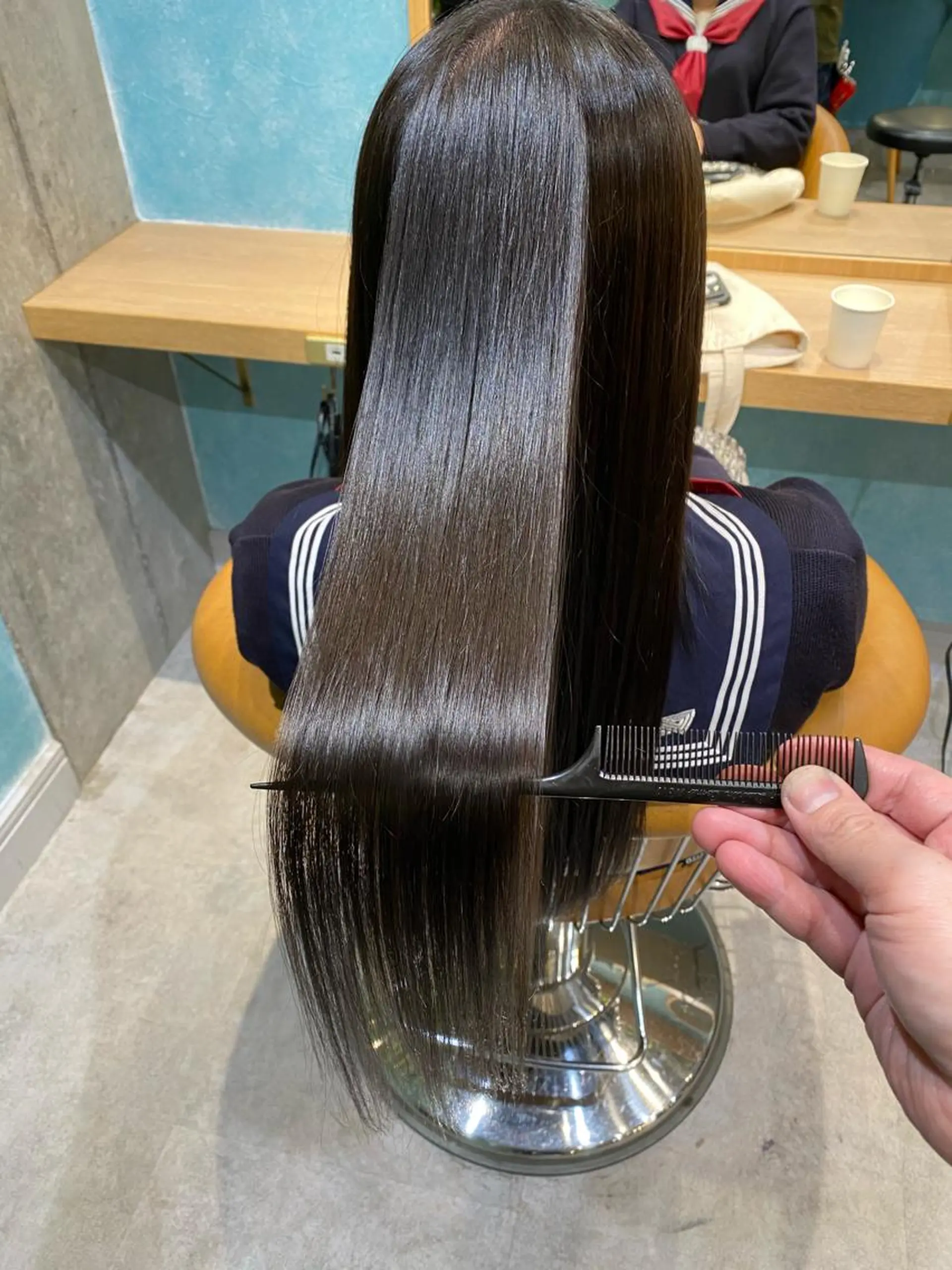 ロング カット ヘアカラー トリートメント 山本翔一郎 韓国顔周りレイヤーのヘアスタイル