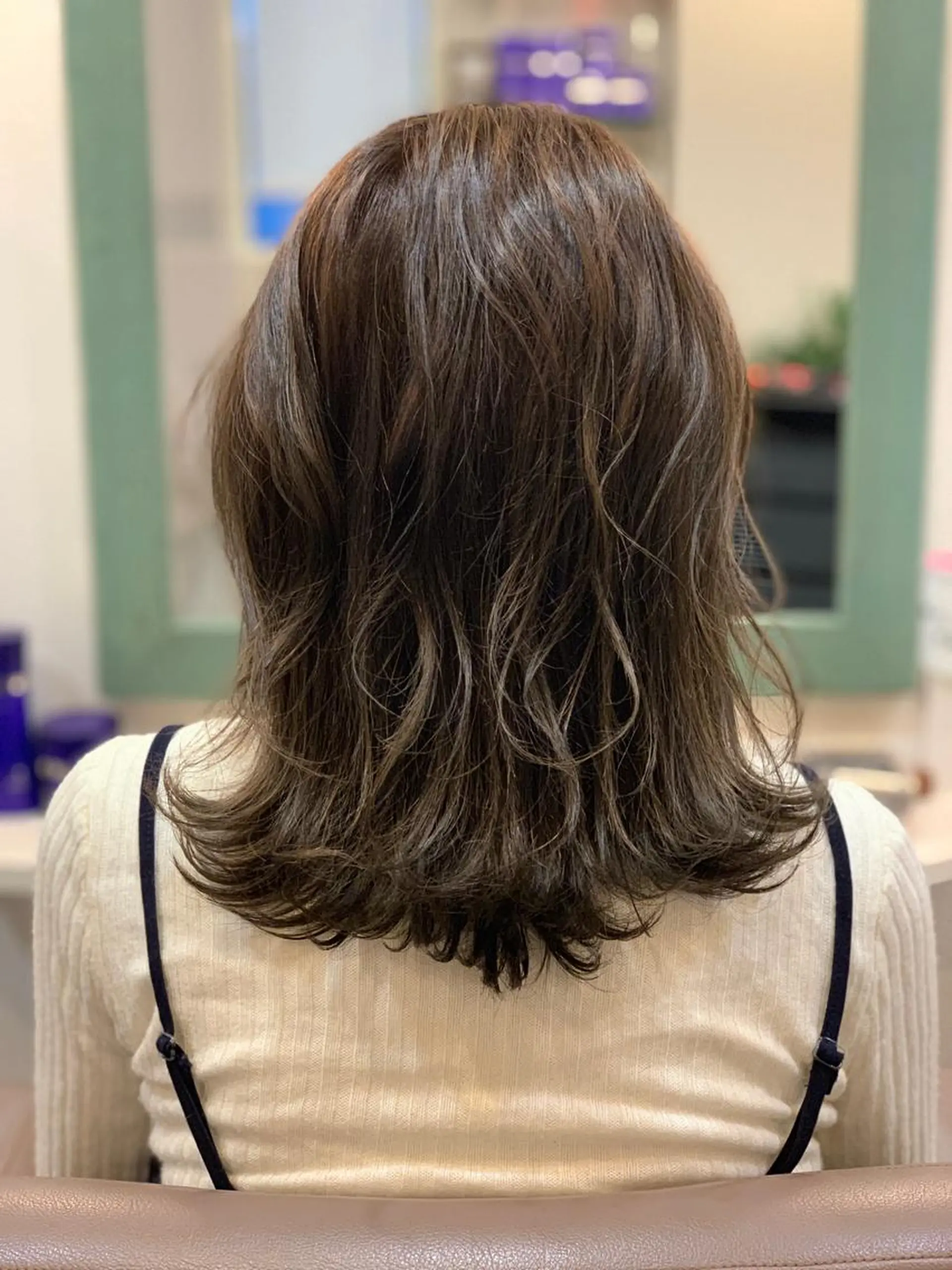ミディアム カラー グレージュ カーキグレージュ ヘアカラー トリートメント ヘアセット 中村 優太のヘアスタイル