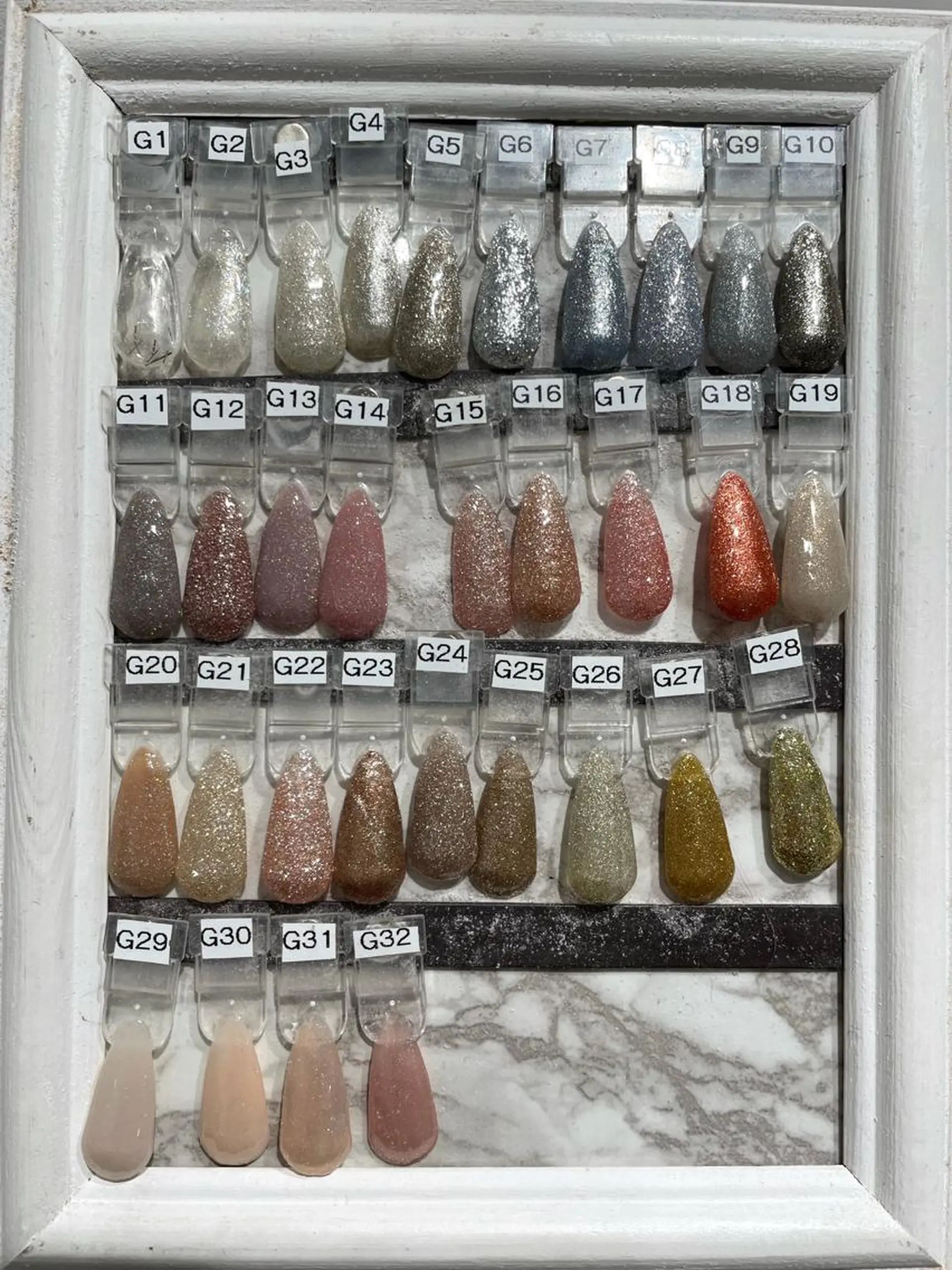 ネイル 三輪 友紀のネイルデザイン