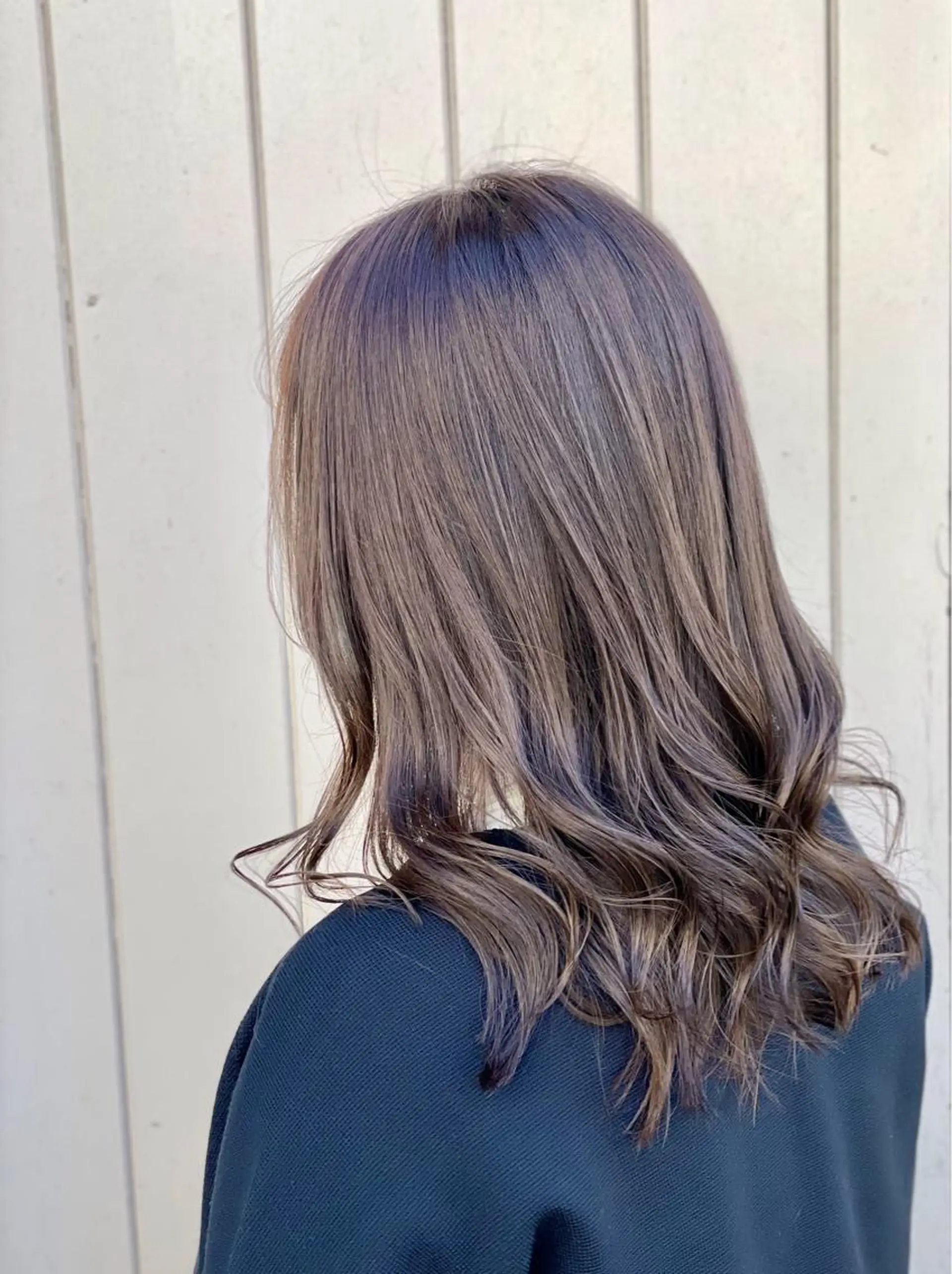 セミロング アッシュ 🍎佐藤 成美🍎のヘアスタイル