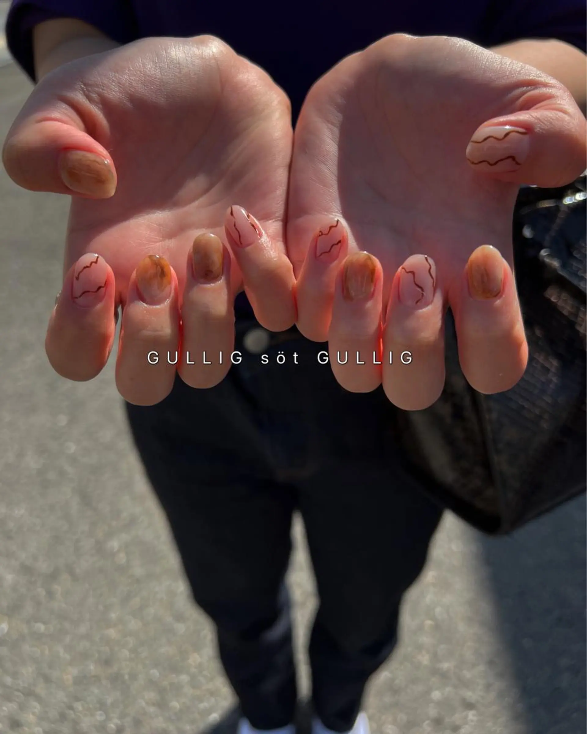 ネイル ハンドネイル フットネイル GULLIG söt GULLIGのネイルデザイン