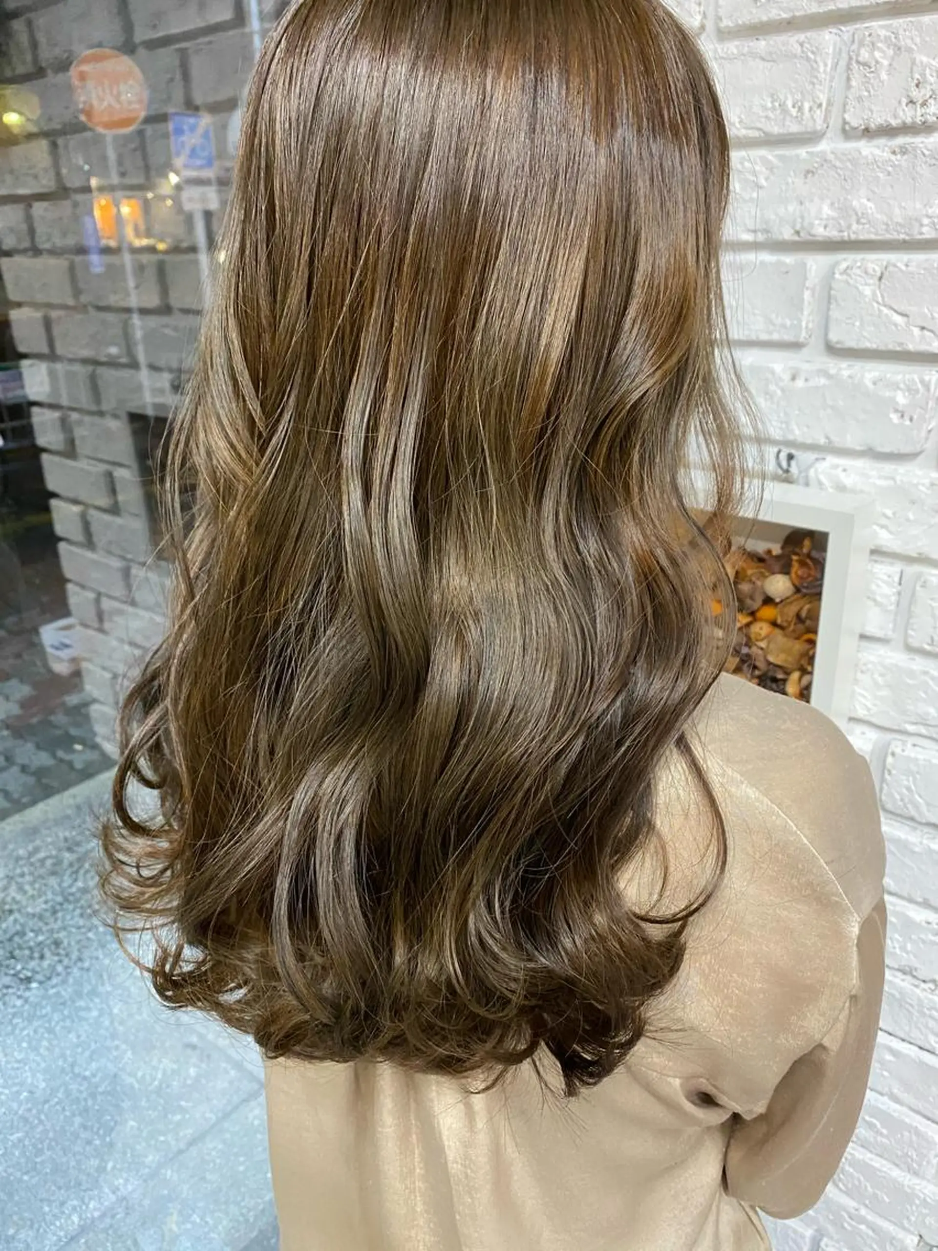 ロング カラー ベージュカラー ハイトーンカラー カット ヘアカラー トリートメント 日比 貴大/ minim hairのヘアスタイル